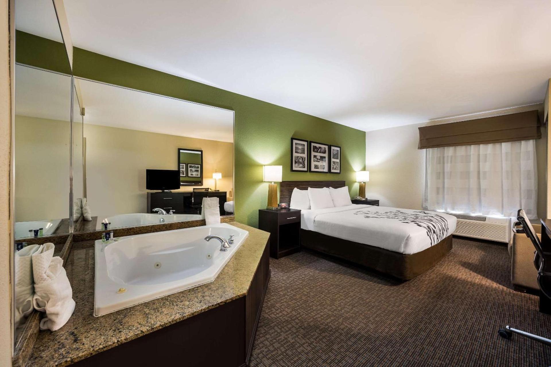 Sleep Inn & Suites Valdosta Mall Area photo 15