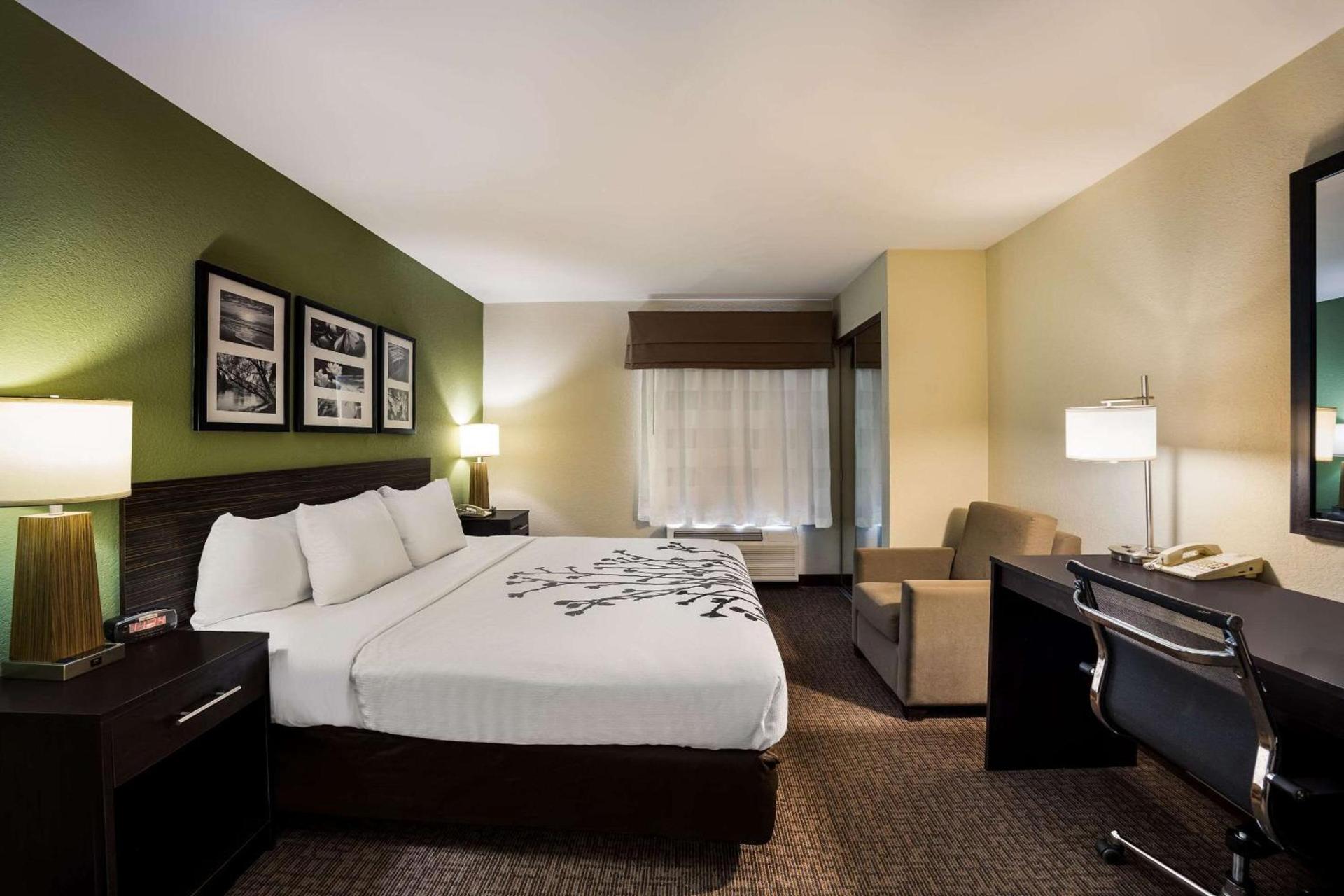 Sleep Inn & Suites Valdosta Mall Area photo 16