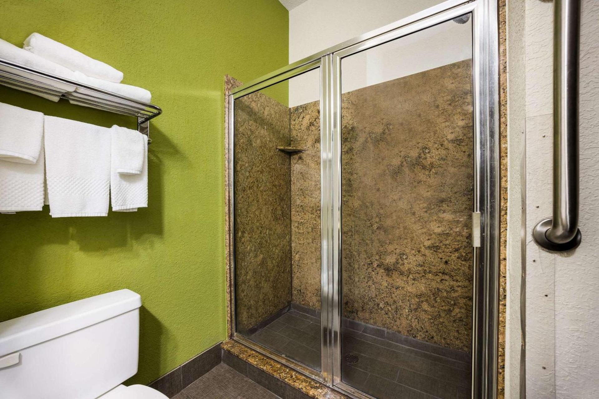 Sleep Inn & Suites Valdosta Mall Area photo 21