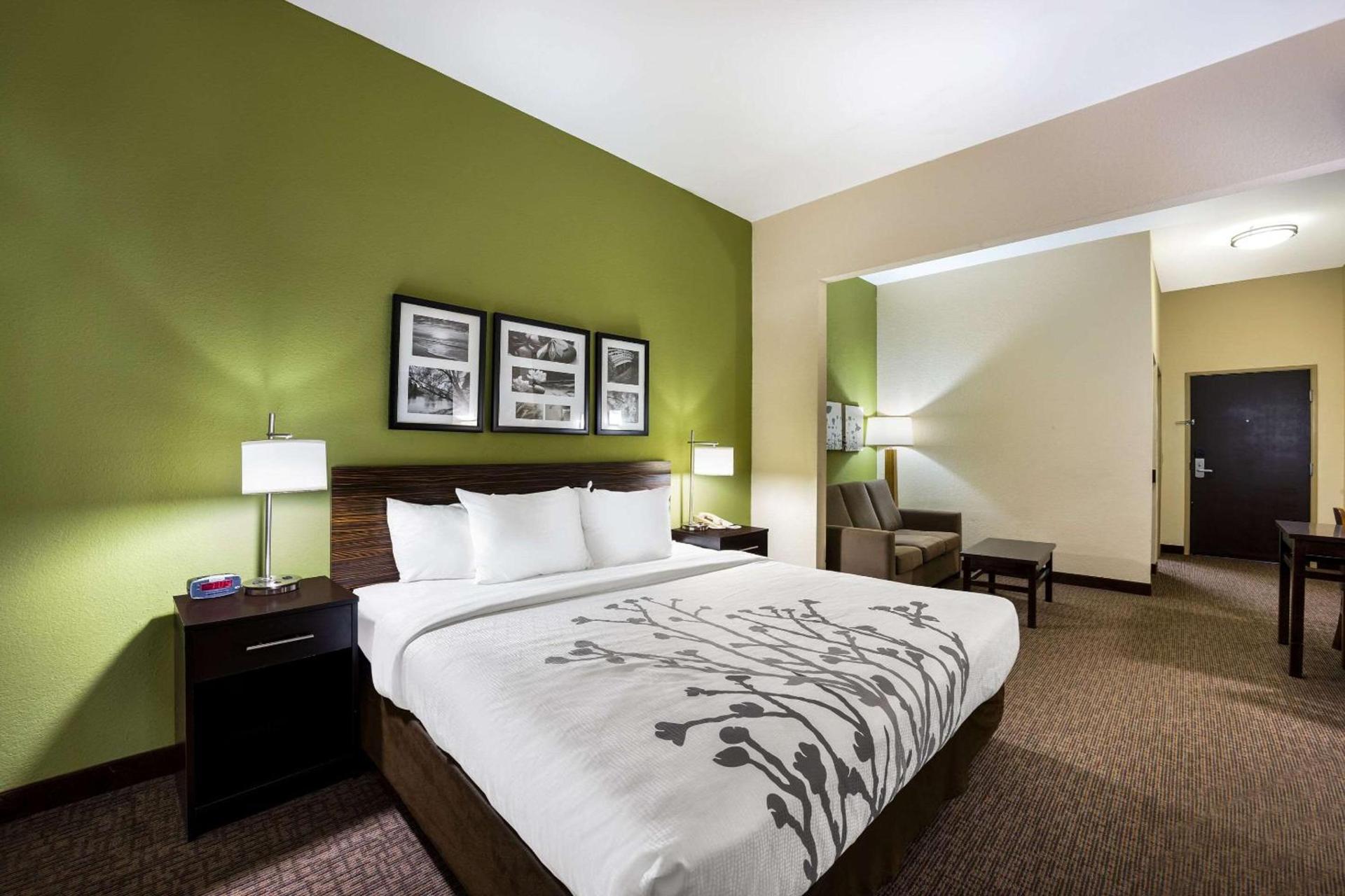 Sleep Inn & Suites Valdosta Mall Area photo 28