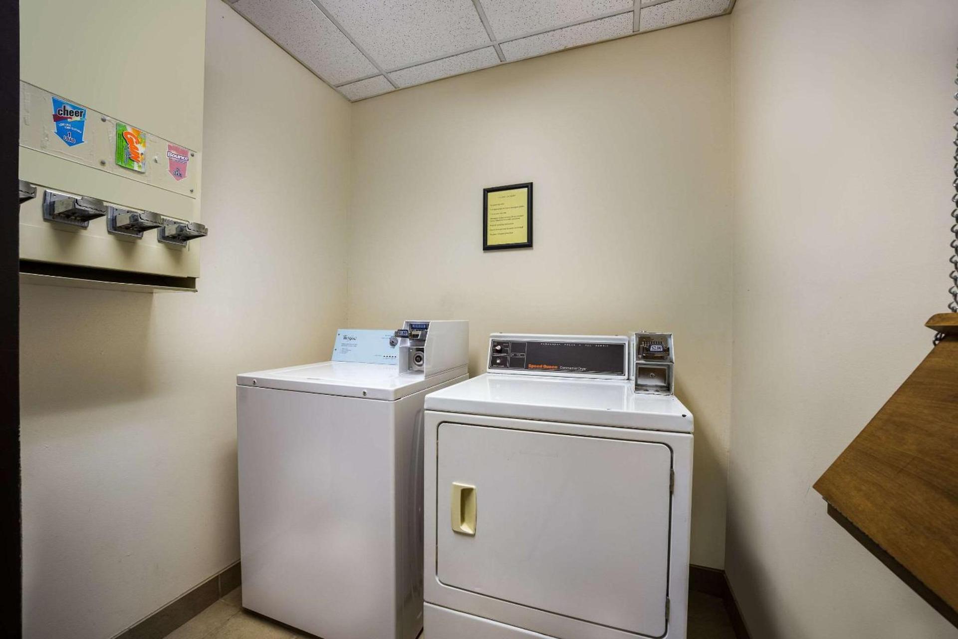 Sleep Inn & Suites Valdosta Mall Area photo 39