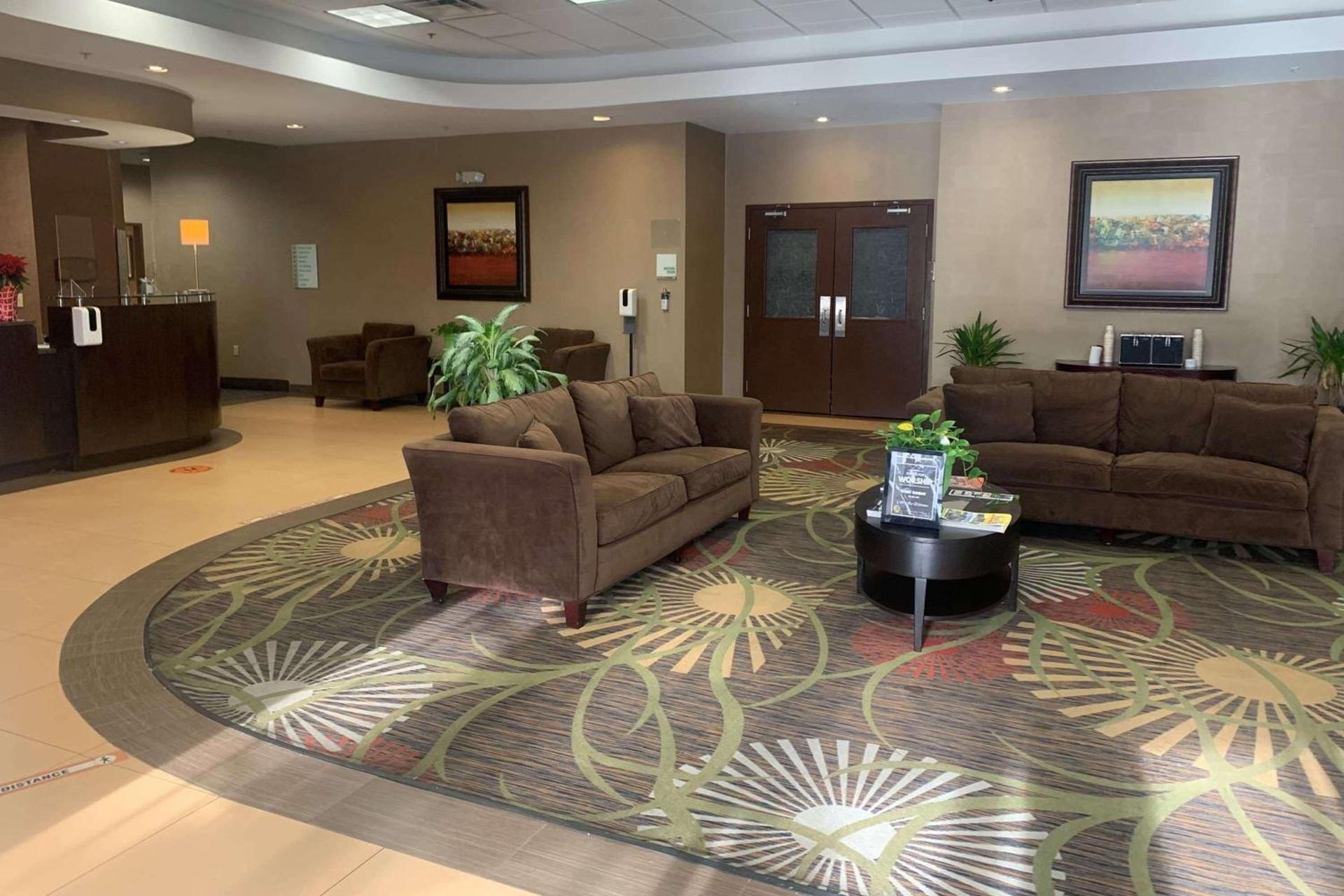Wyndham Garden Dover photo 2
