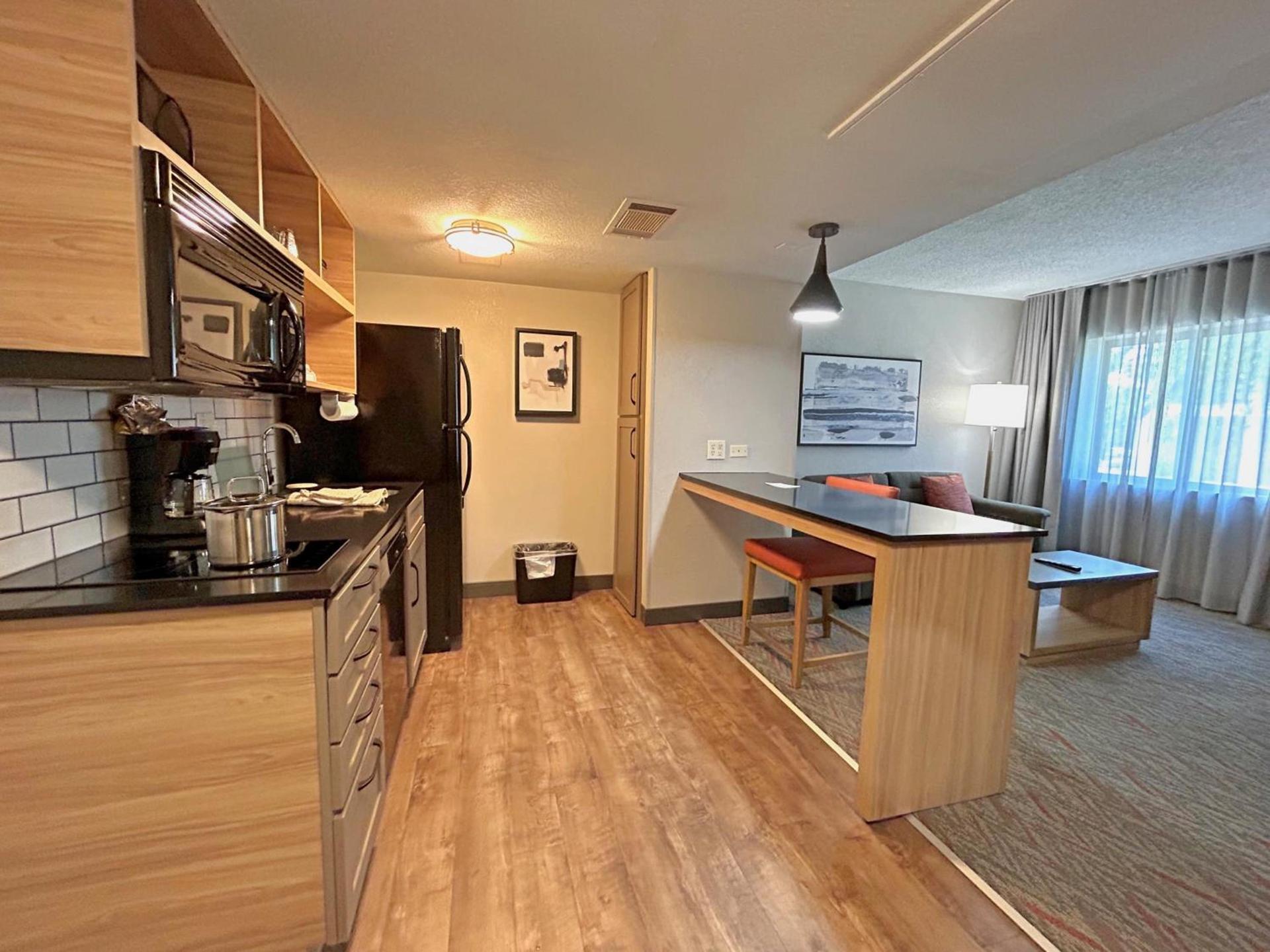 Candlewood Suites Indianapolis Downtown Medical District by IHG photo 4