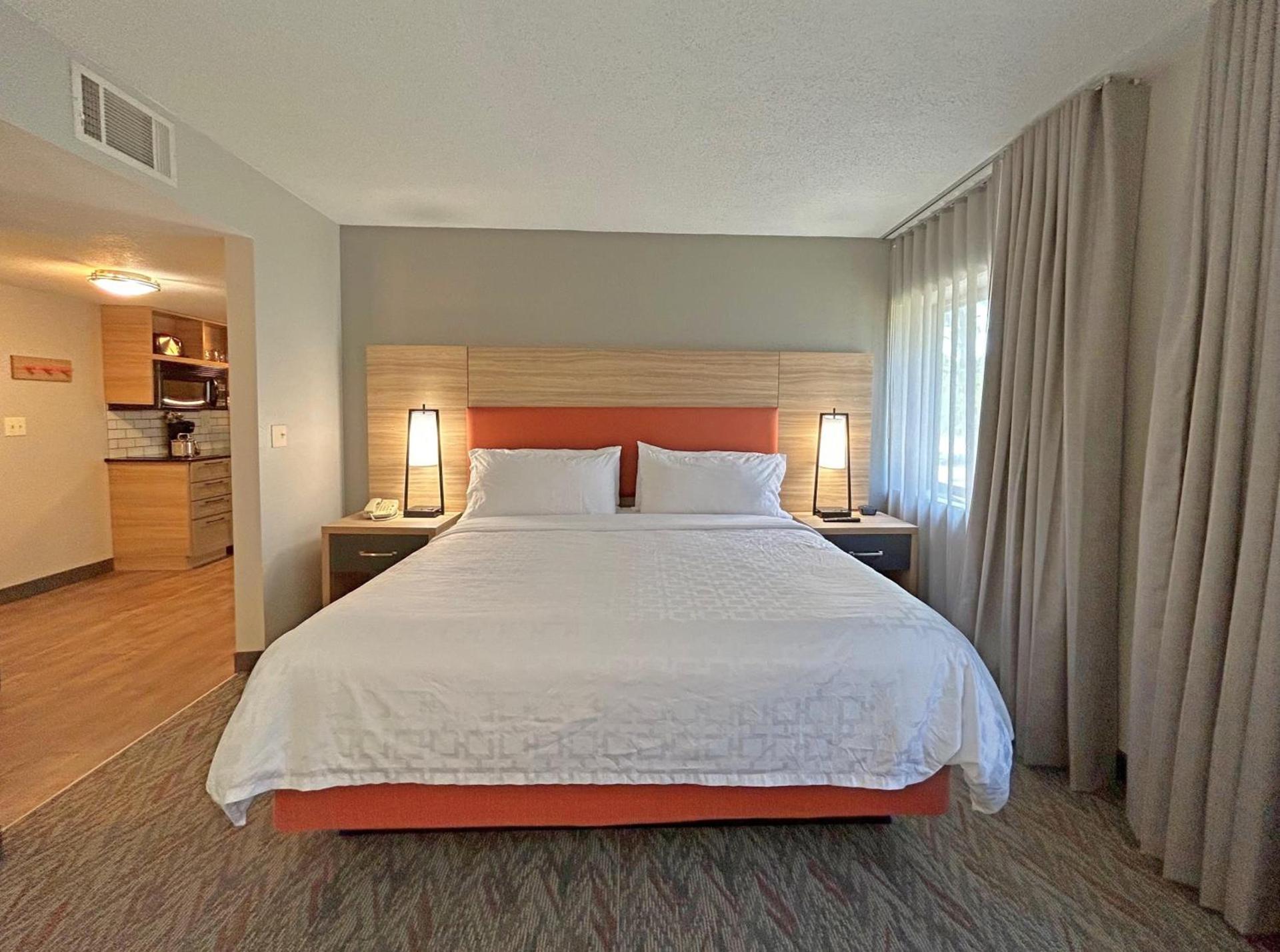 Candlewood Suites Indianapolis Downtown Medical District by IHG photo 12