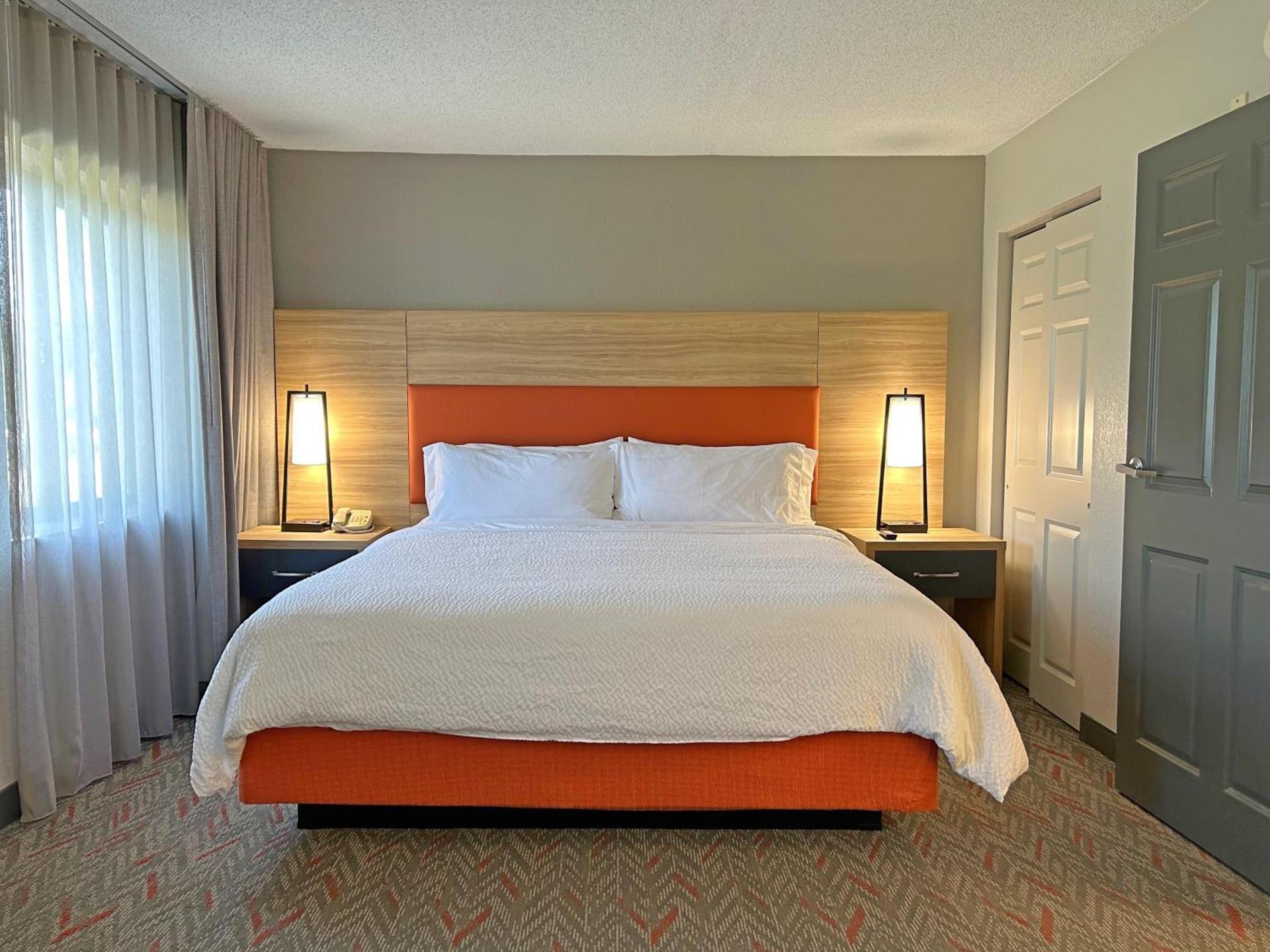 Candlewood Suites Indianapolis Downtown Medical District by IHG photo 34