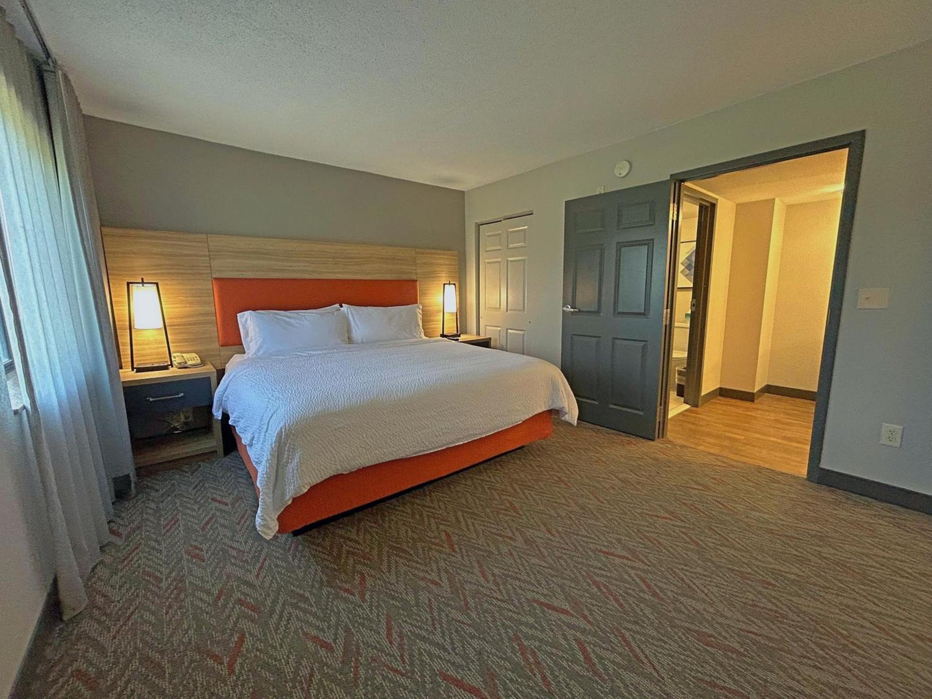 Candlewood Suites Indianapolis Downtown Medical District by IHG photo 19