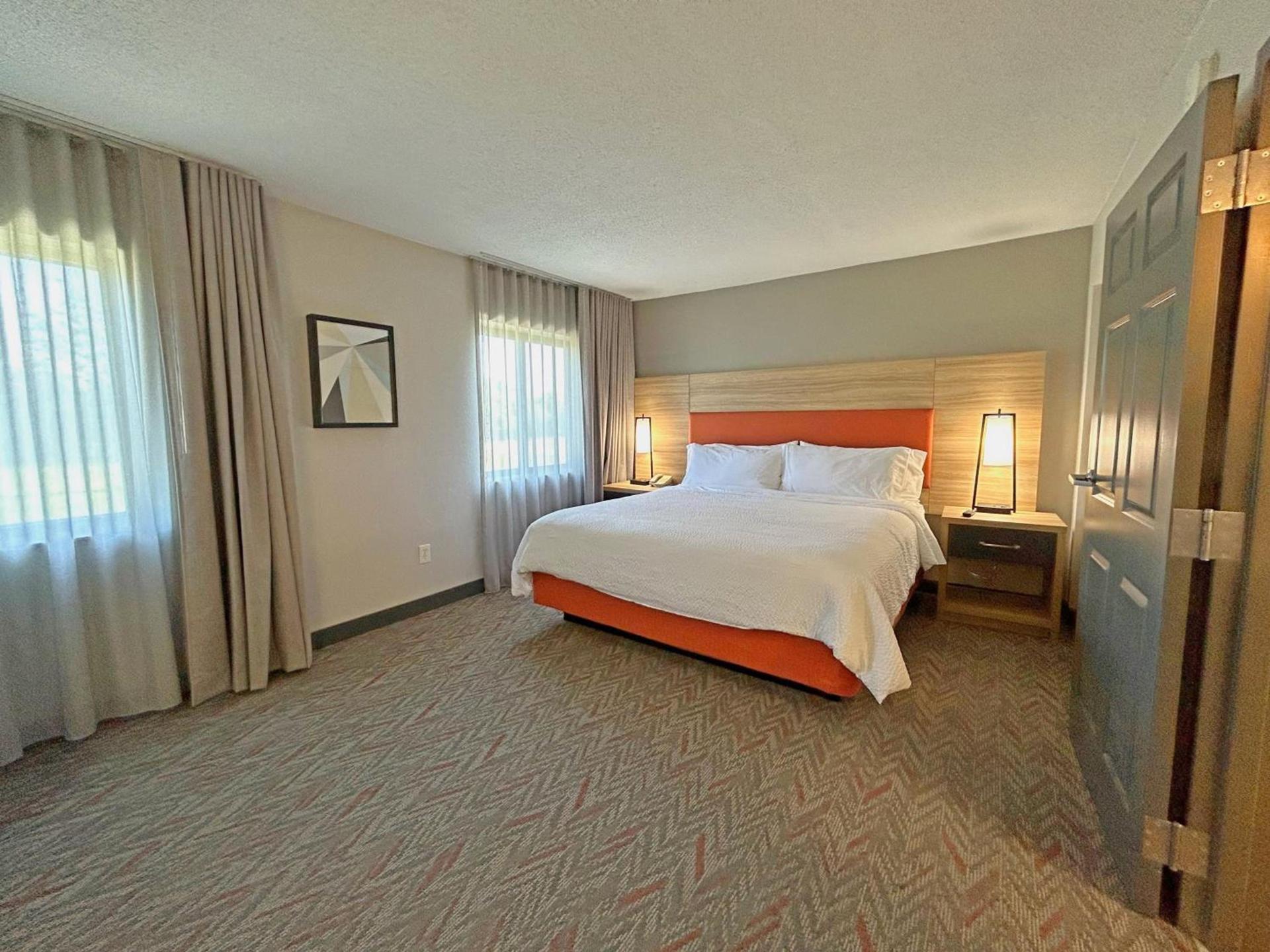 Candlewood Suites Indianapolis Downtown Medical District by IHG photo 26