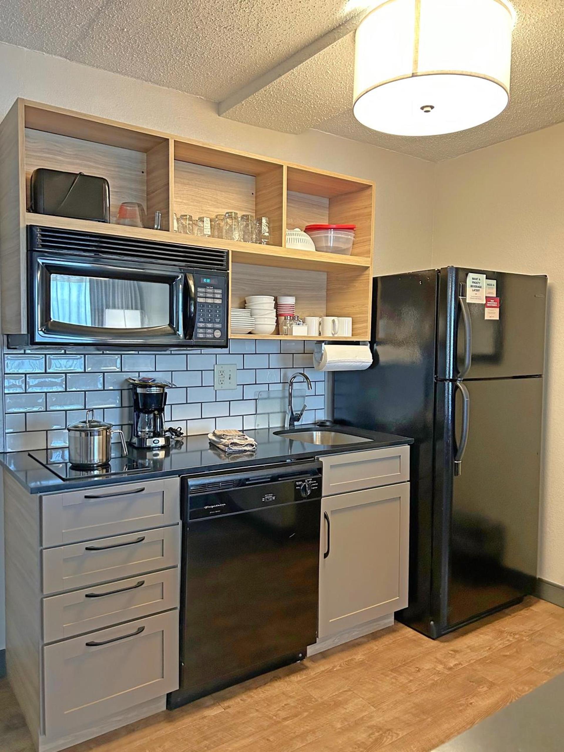 Candlewood Suites Indianapolis Downtown Medical District by IHG photo 40