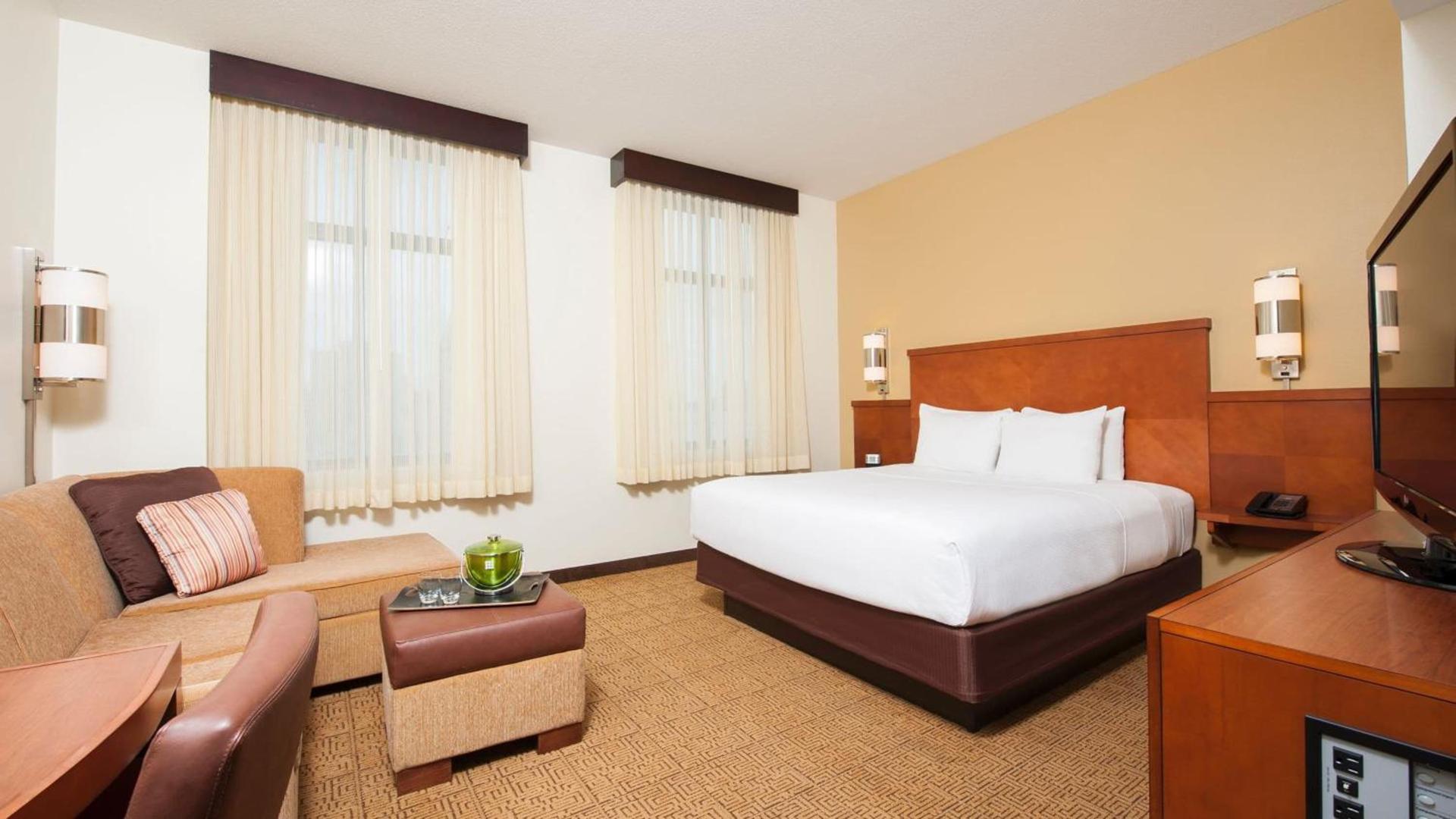 Hyatt Place Des Moines Downtown photo 31