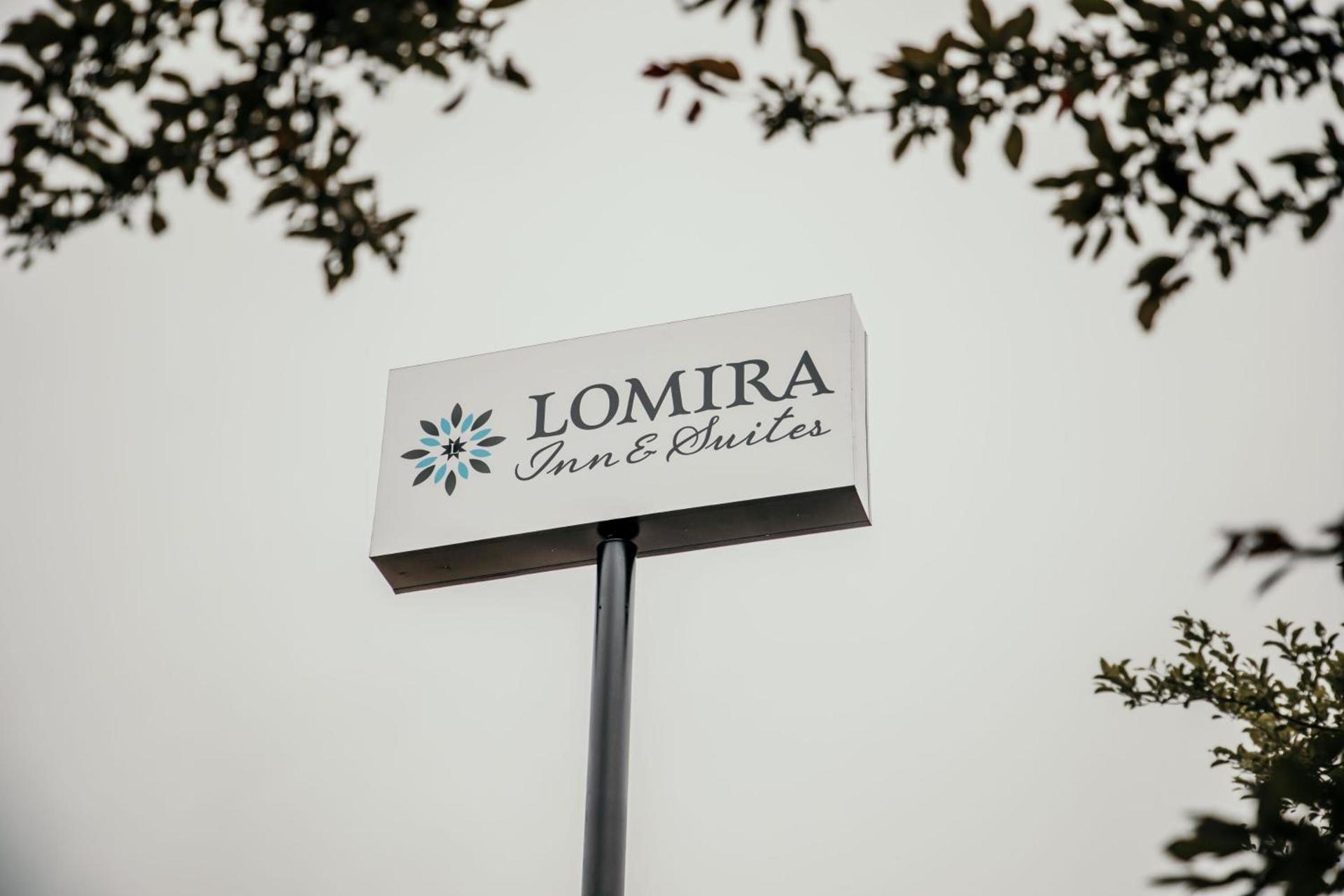 Lomira Inn and Suites photo 10