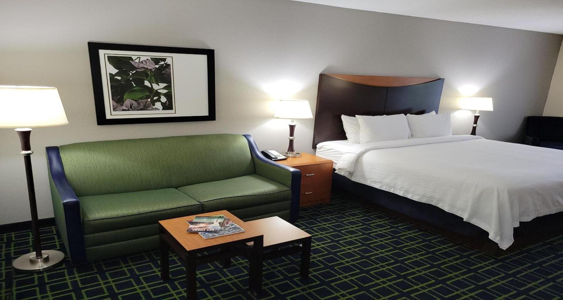 City Express By Marriott Shepherdsville Louisville photo 12