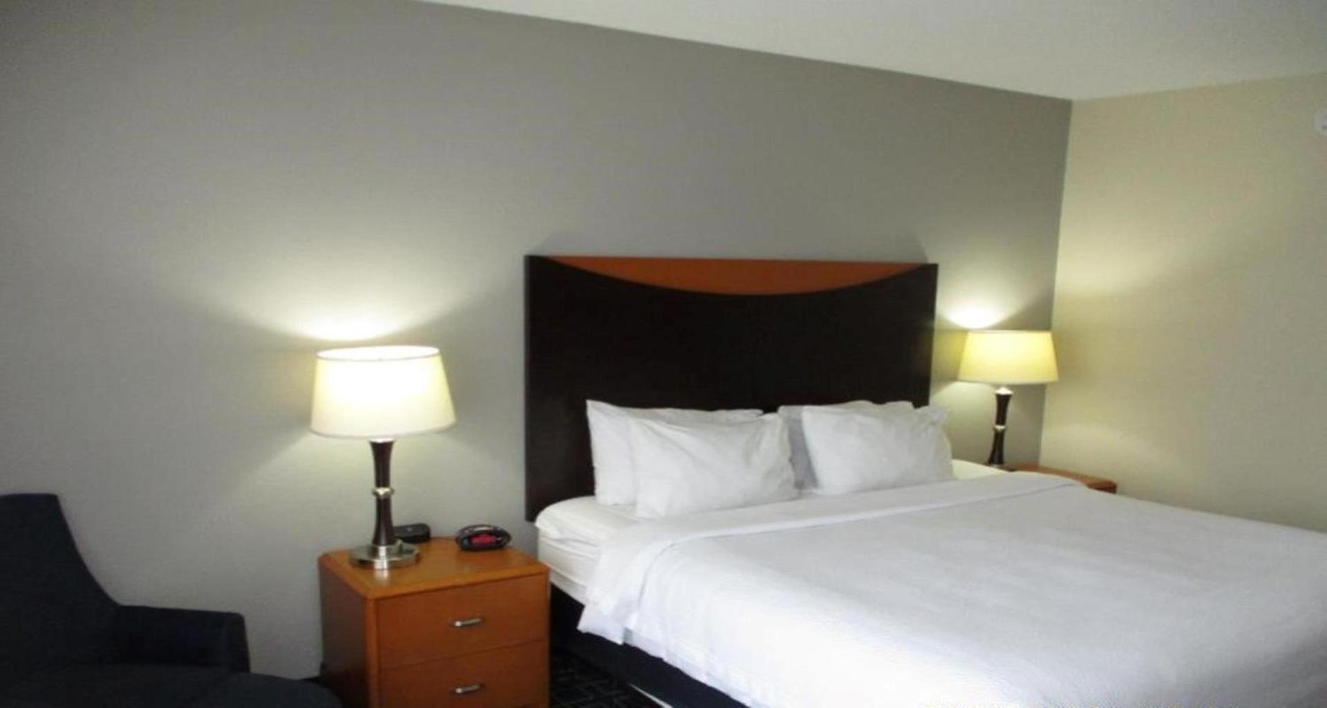City Express By Marriott Shepherdsville Louisville photo 5