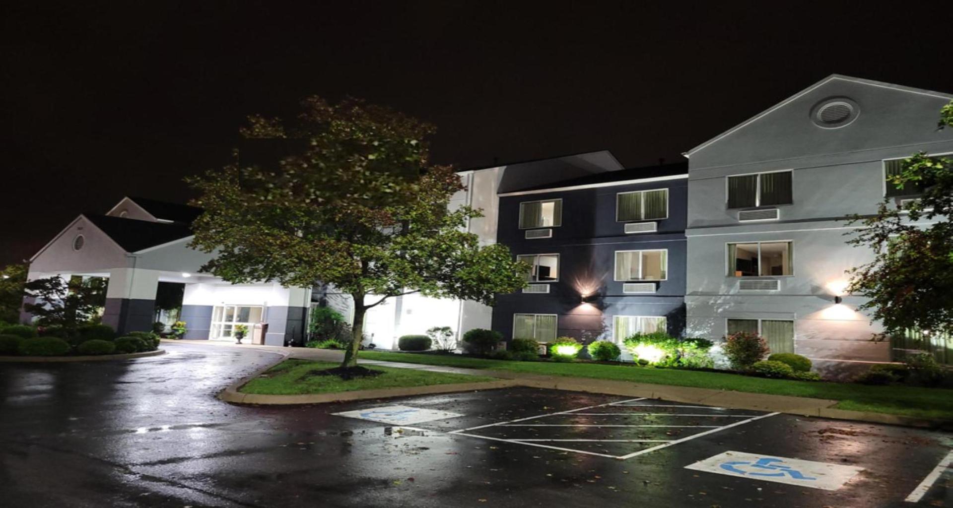 City Express By Marriott Shepherdsville Louisville photo 15