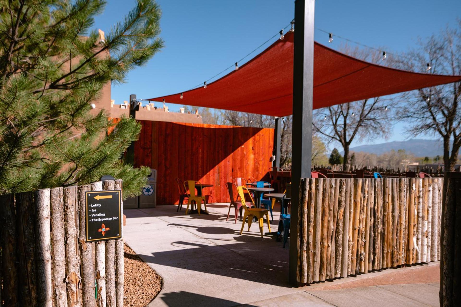 Taos Valley Lodge photo 4
