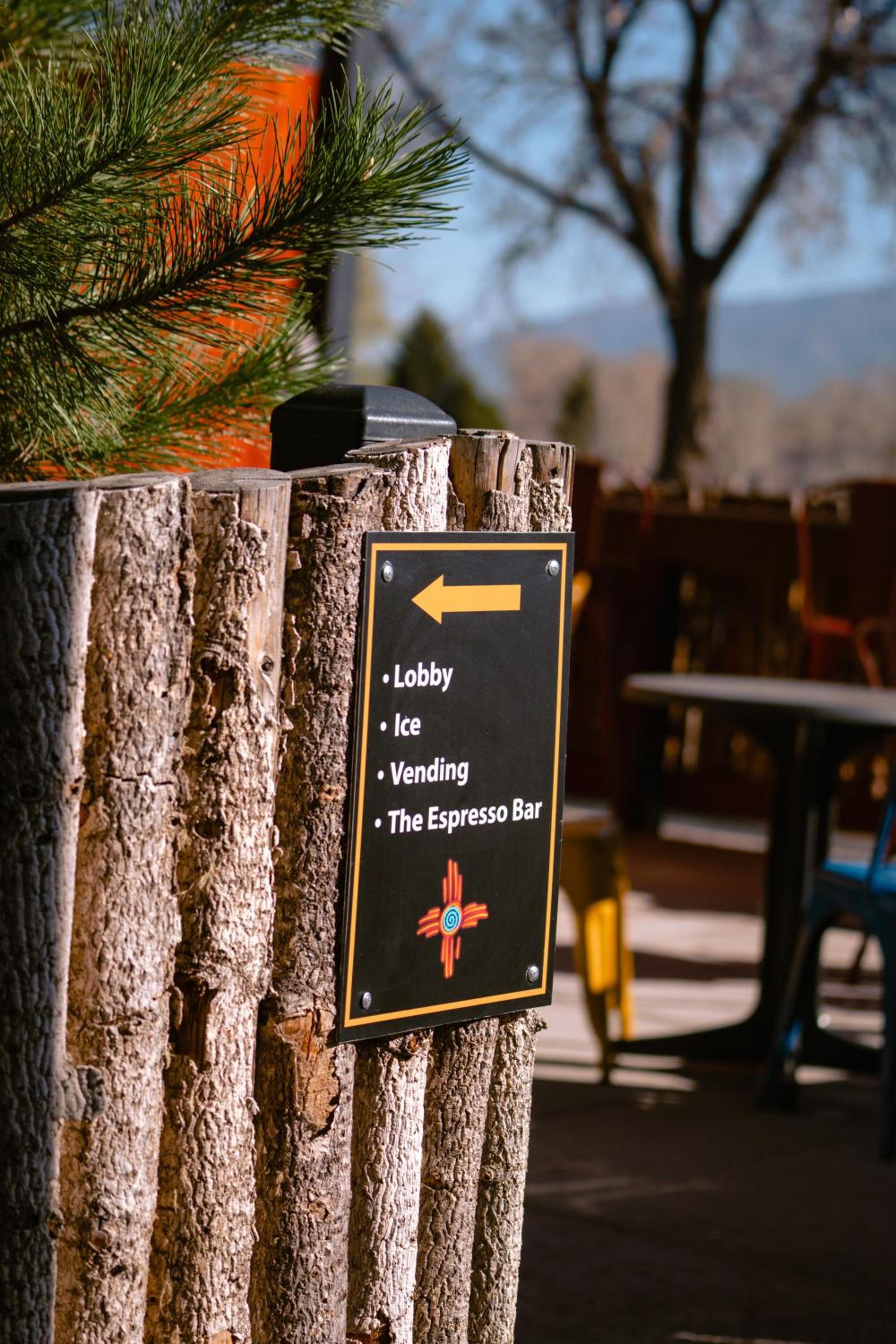 Taos Valley Lodge photo 8