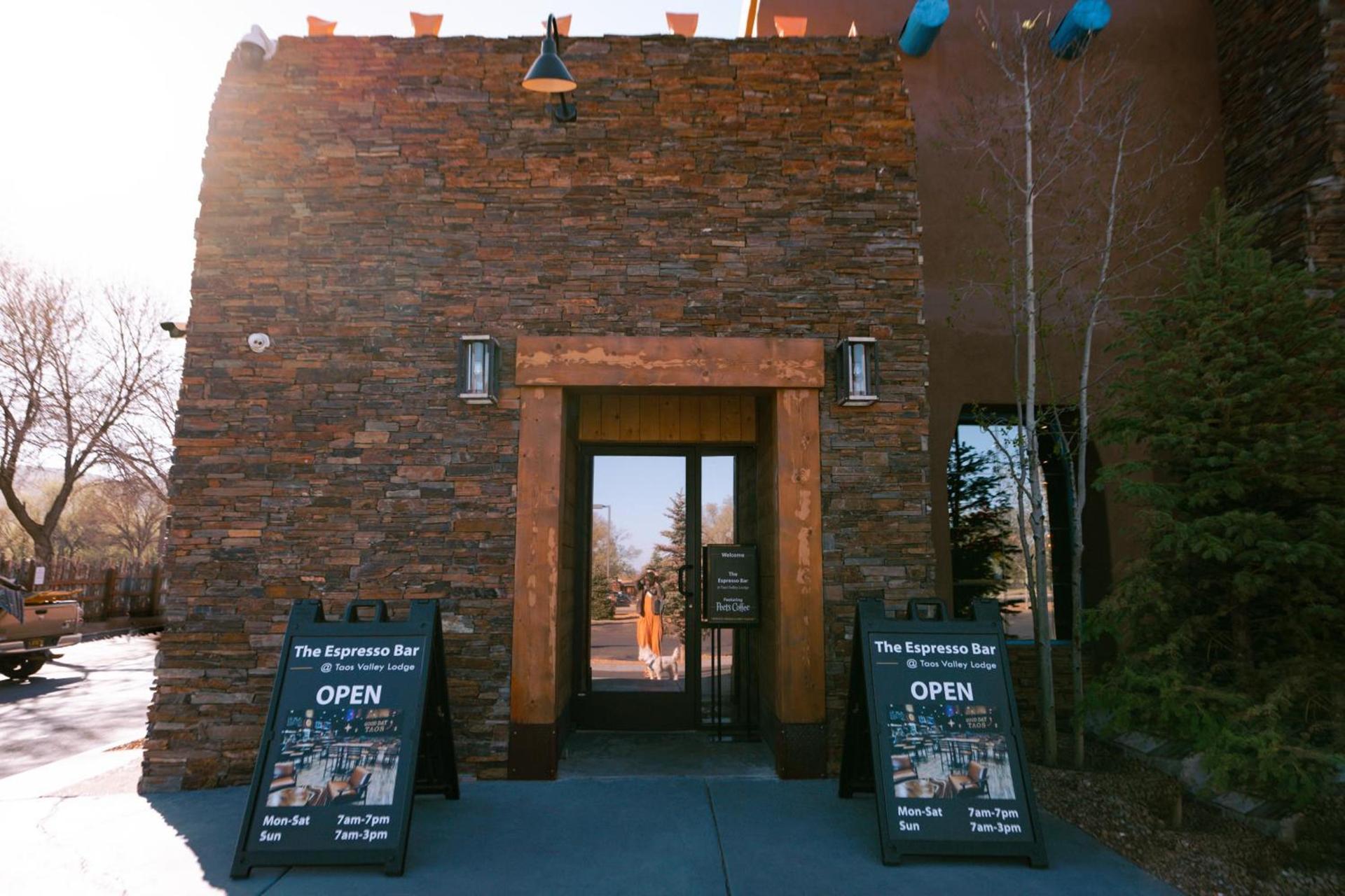 Taos Valley Lodge photo 96