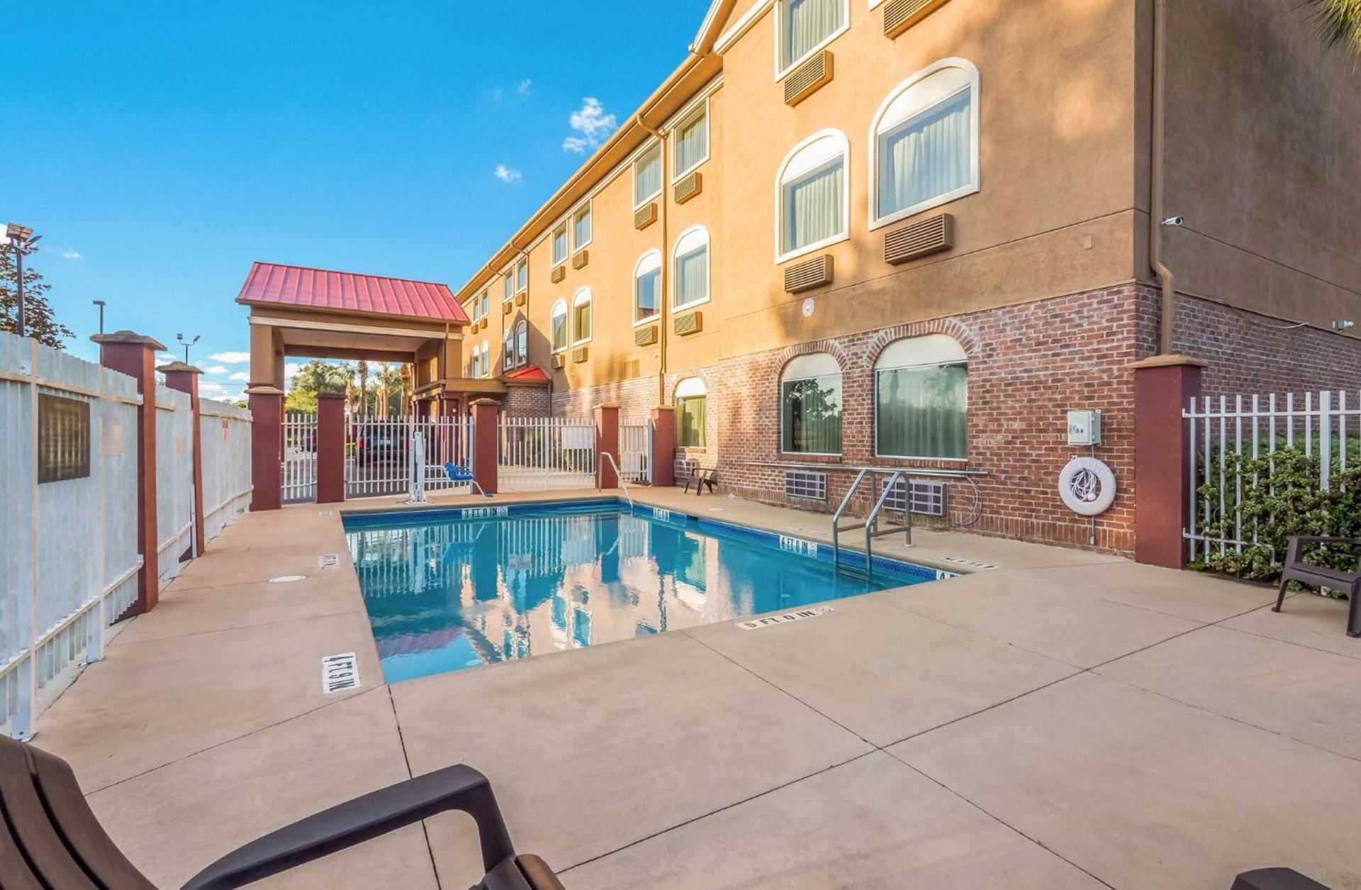 Red Roof Inn Ocala photo 24