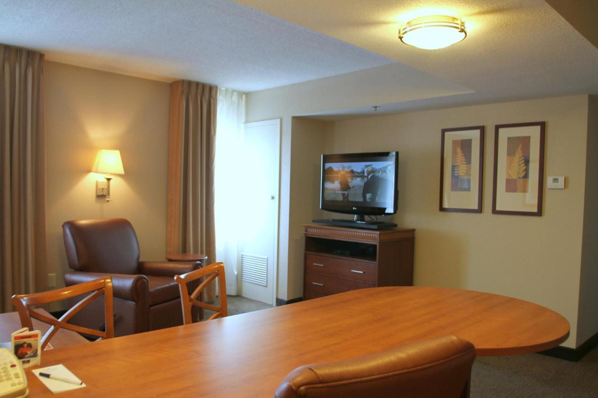 Candlewood Suites Indianapolis Downtown Medical District by IHG photo 58