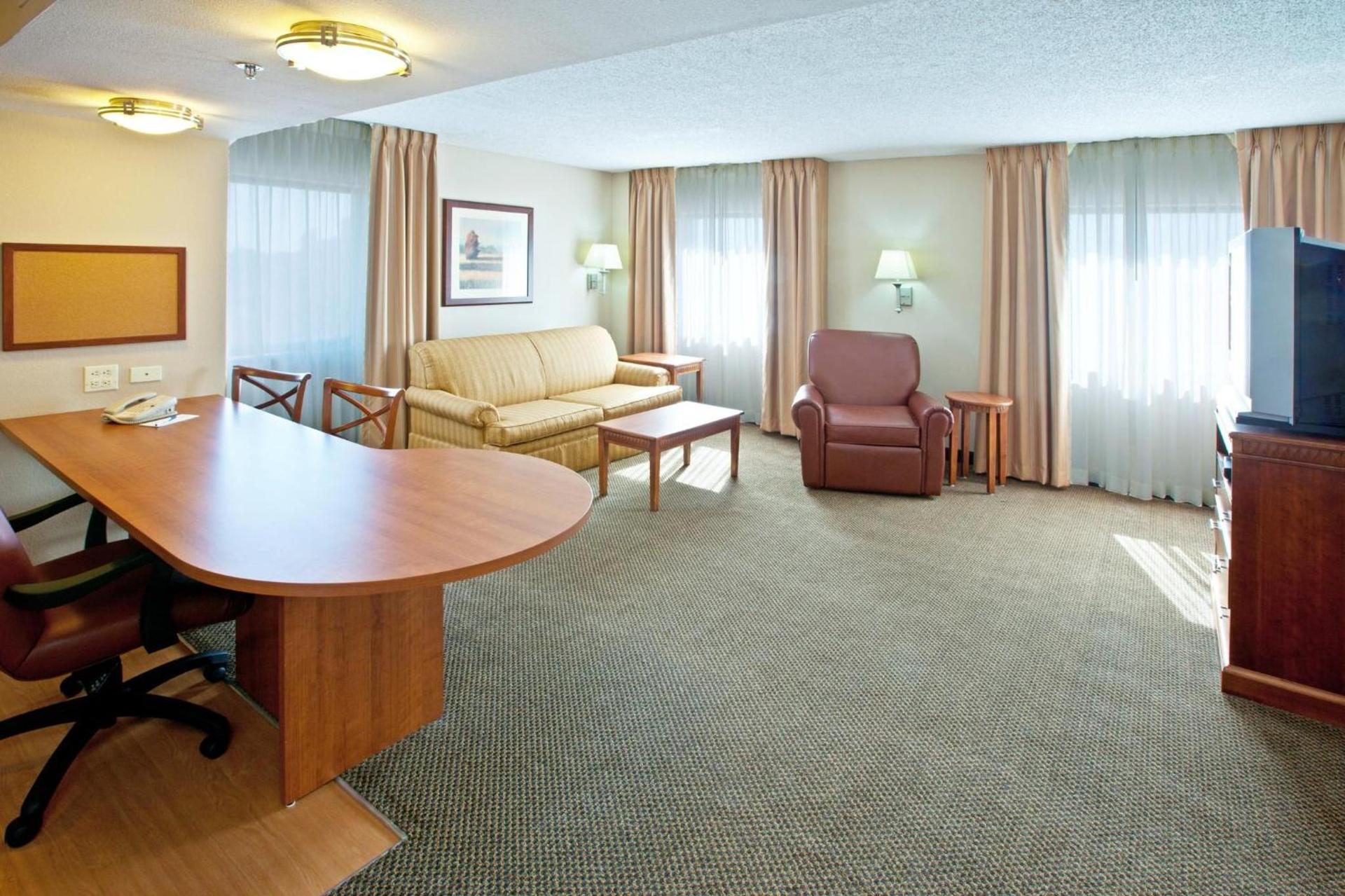 Candlewood Suites Indianapolis Downtown Medical District by IHG photo 45