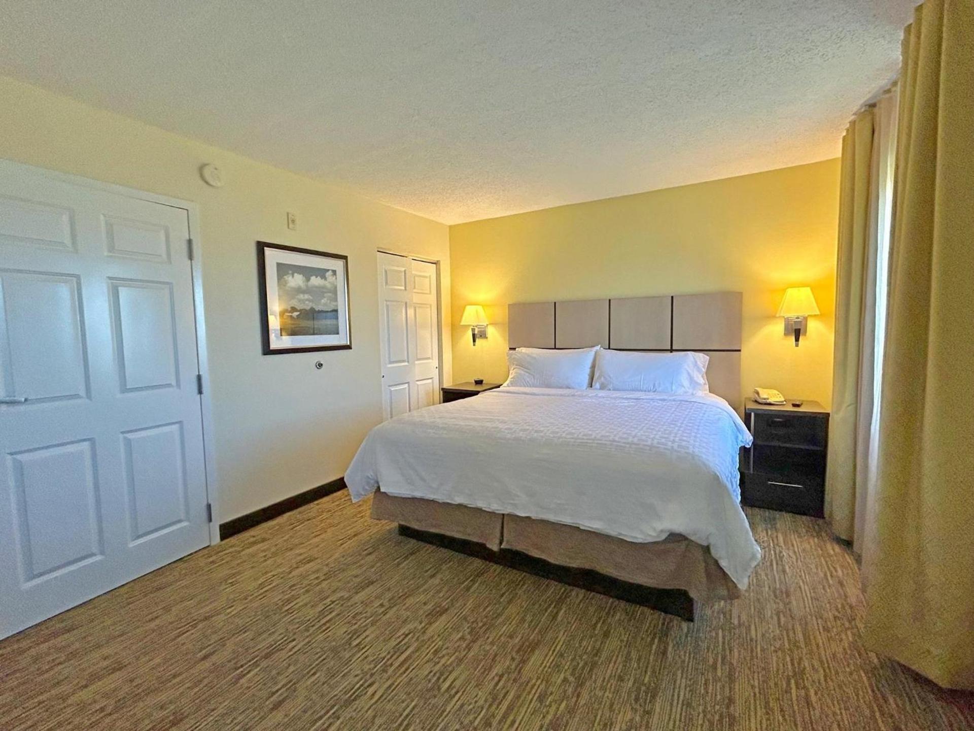 Candlewood Suites Indianapolis Downtown Medical District by IHG photo 79