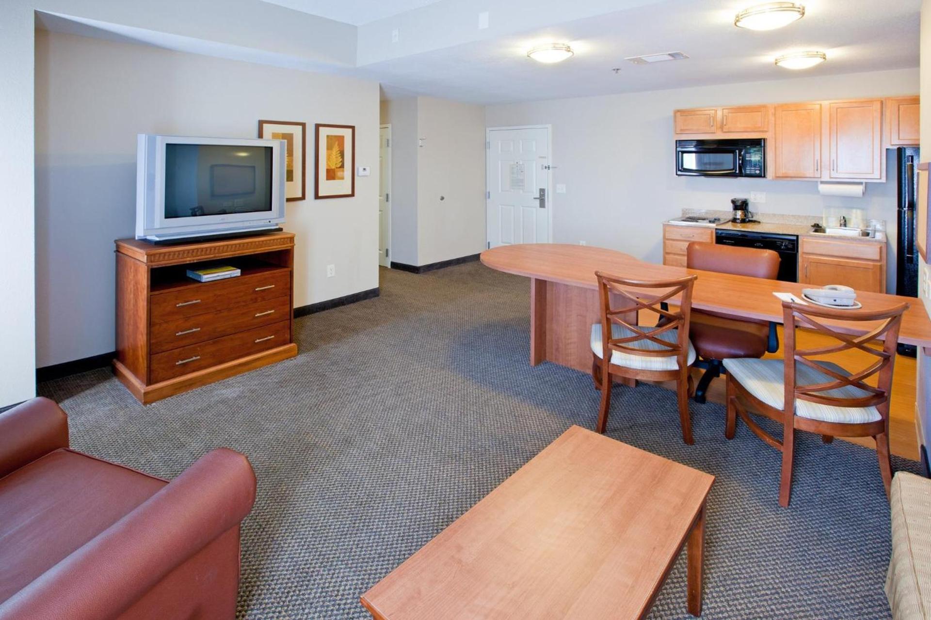 Candlewood Suites Indianapolis Downtown Medical District by IHG photo 51