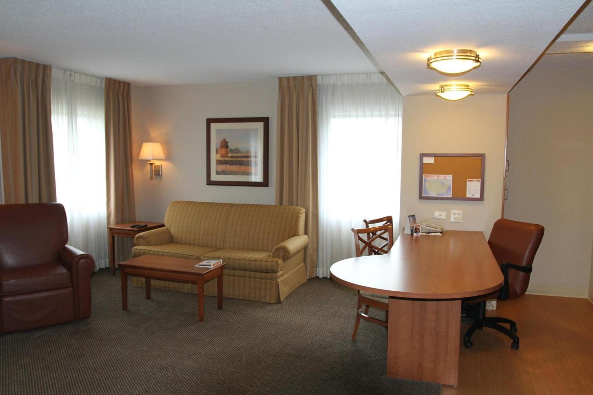 Candlewood Suites Indianapolis Downtown Medical District by IHG photo 61
