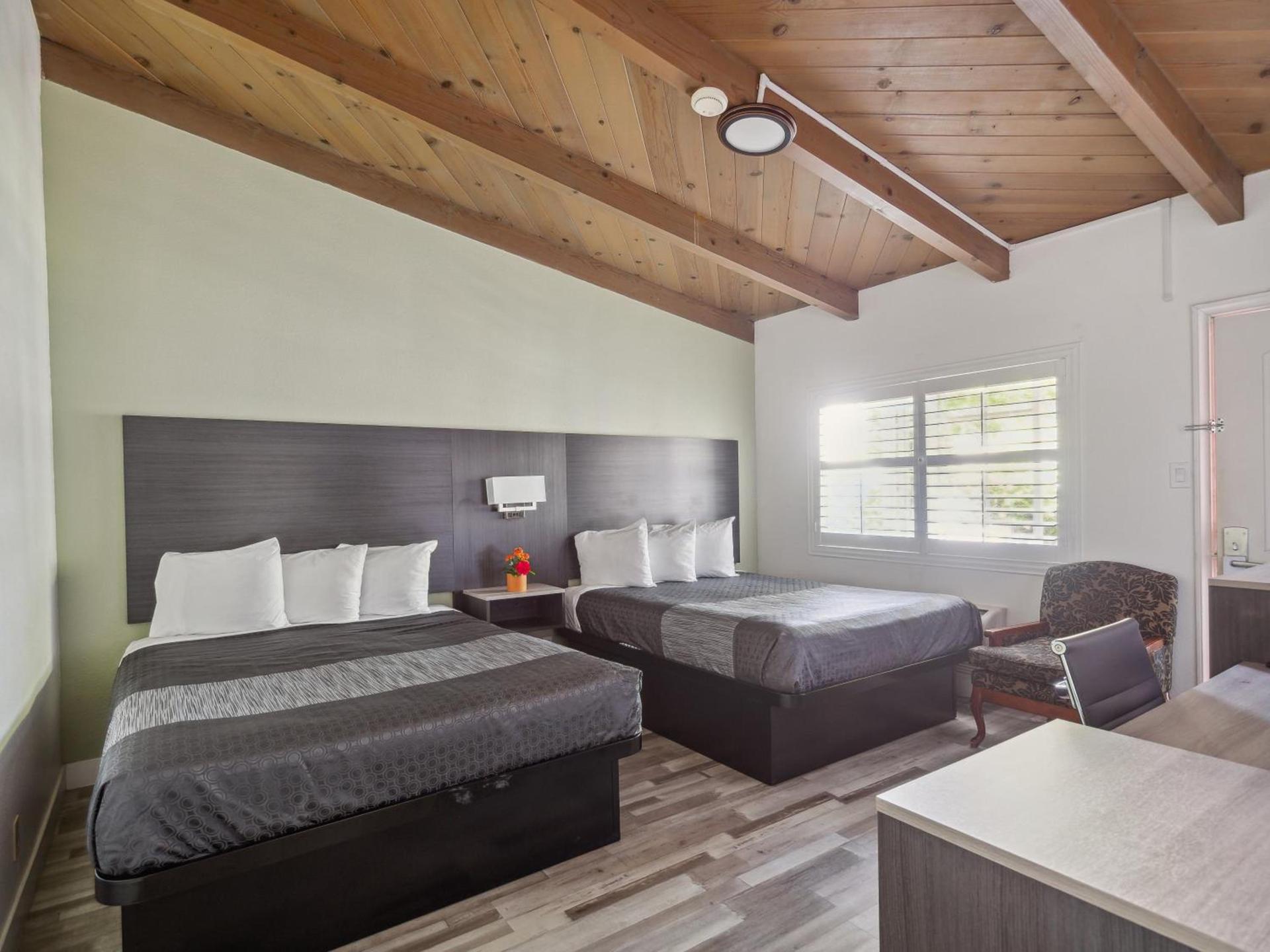 Discovery Inn Monterey Bay photo 20