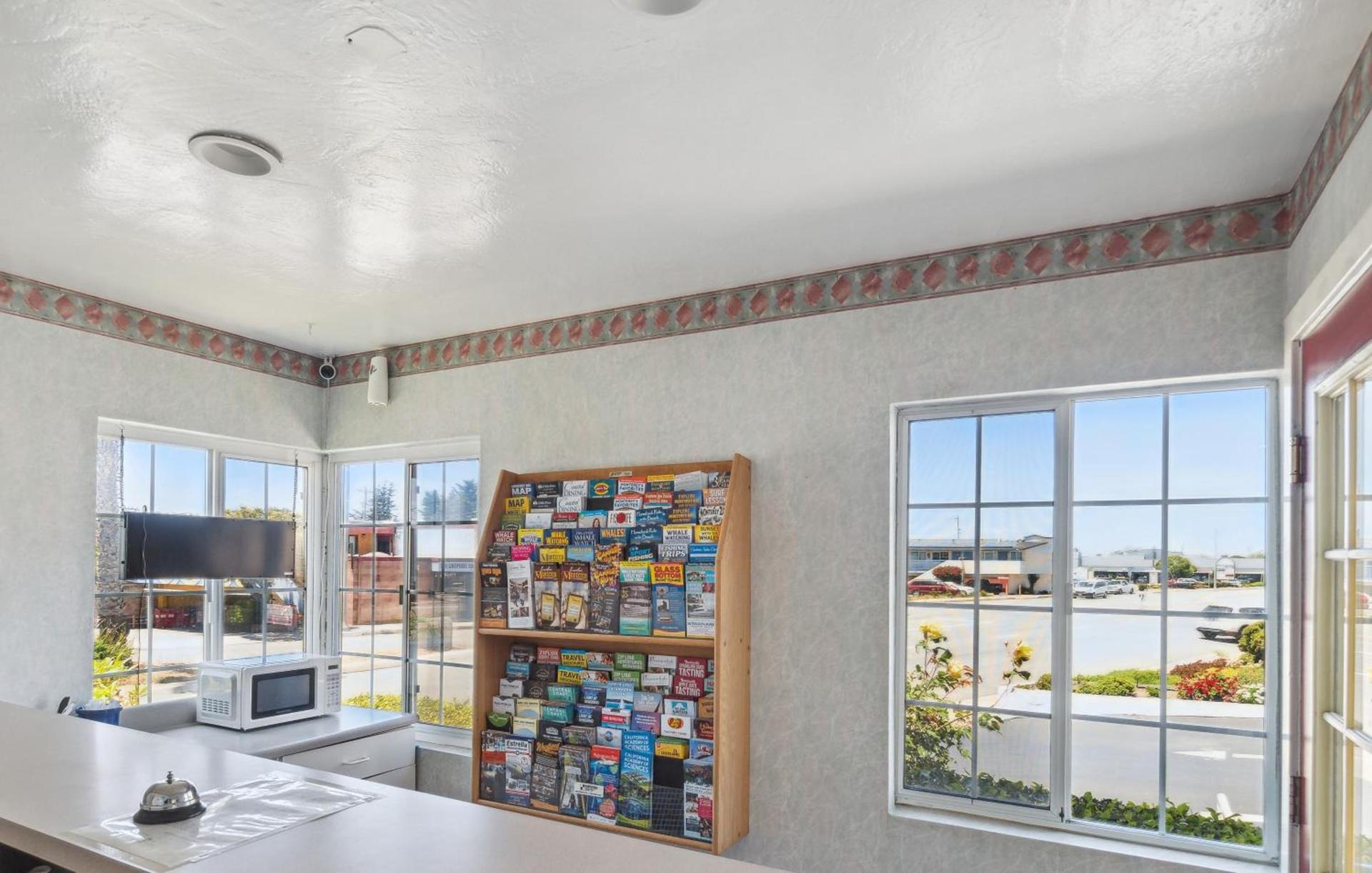 Discovery Inn Monterey Bay photo 32