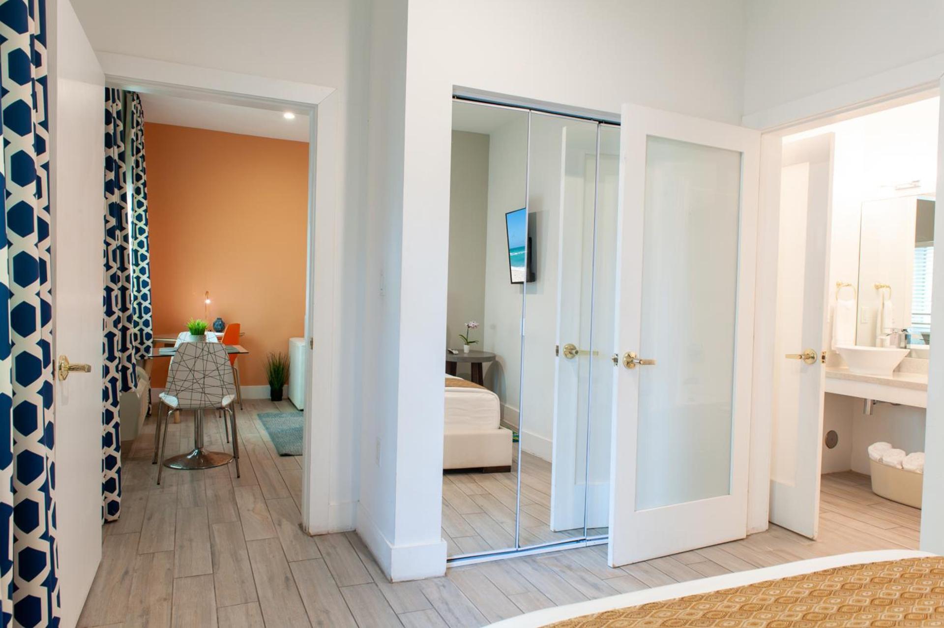 Oceanside Hotel and Suites photo 53