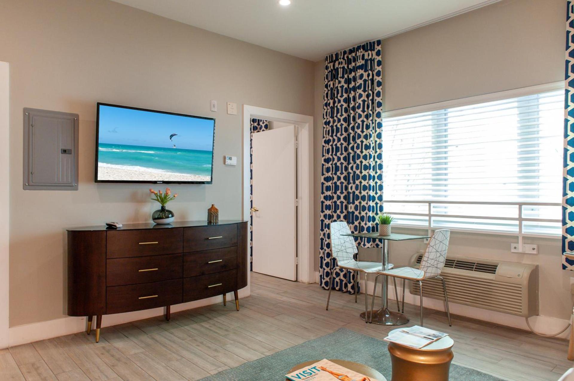 Oceanside Hotel and Suites photo 84