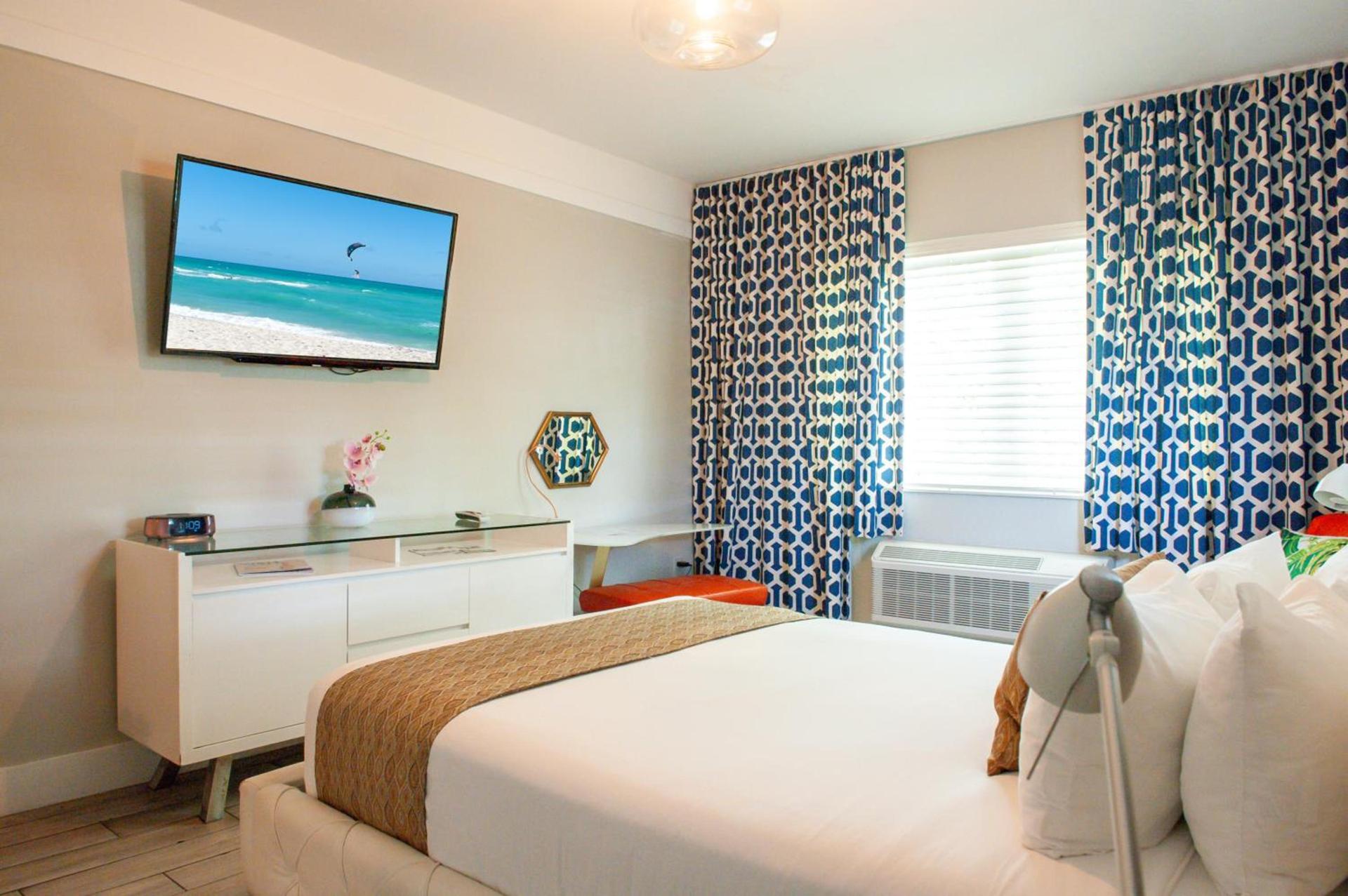Oceanside Hotel and Suites photo 39