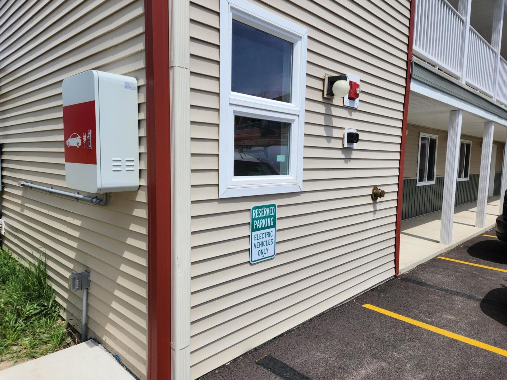Stay Inn Niagara Falls Vacation Studios photo 10