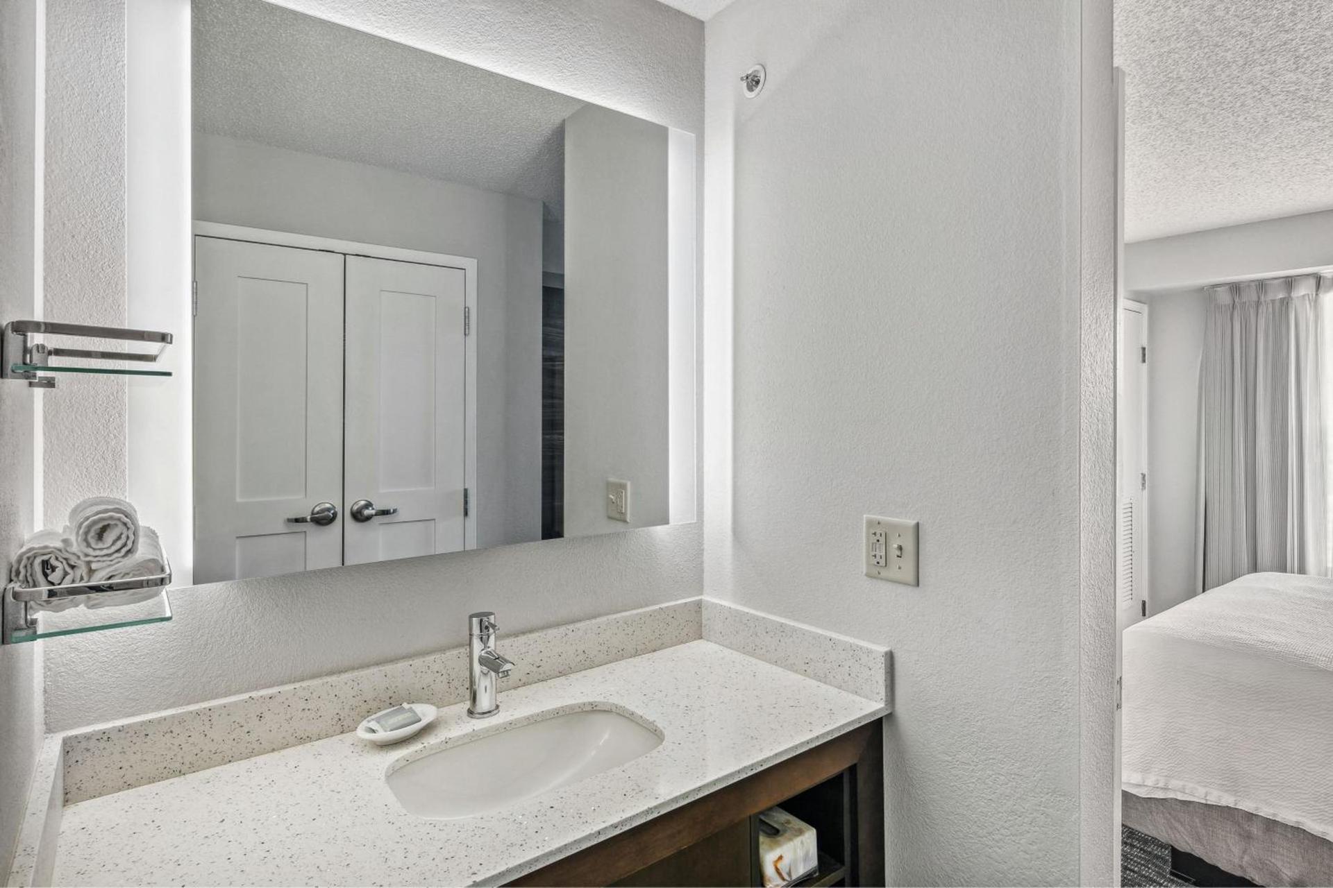 Residence Inn by Marriott Anchorage Midtown photo 8