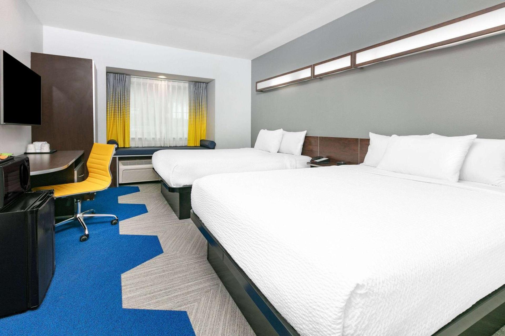 Microtel Inn & Suites by Wyndham Austin Airport photo 17