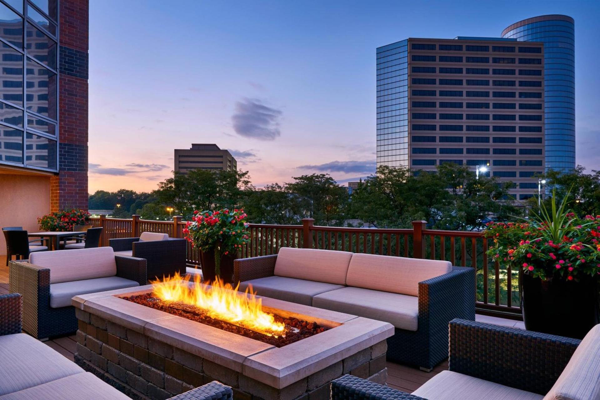 Sheraton Indianapolis Hotel at Keystone Crossing photo 32