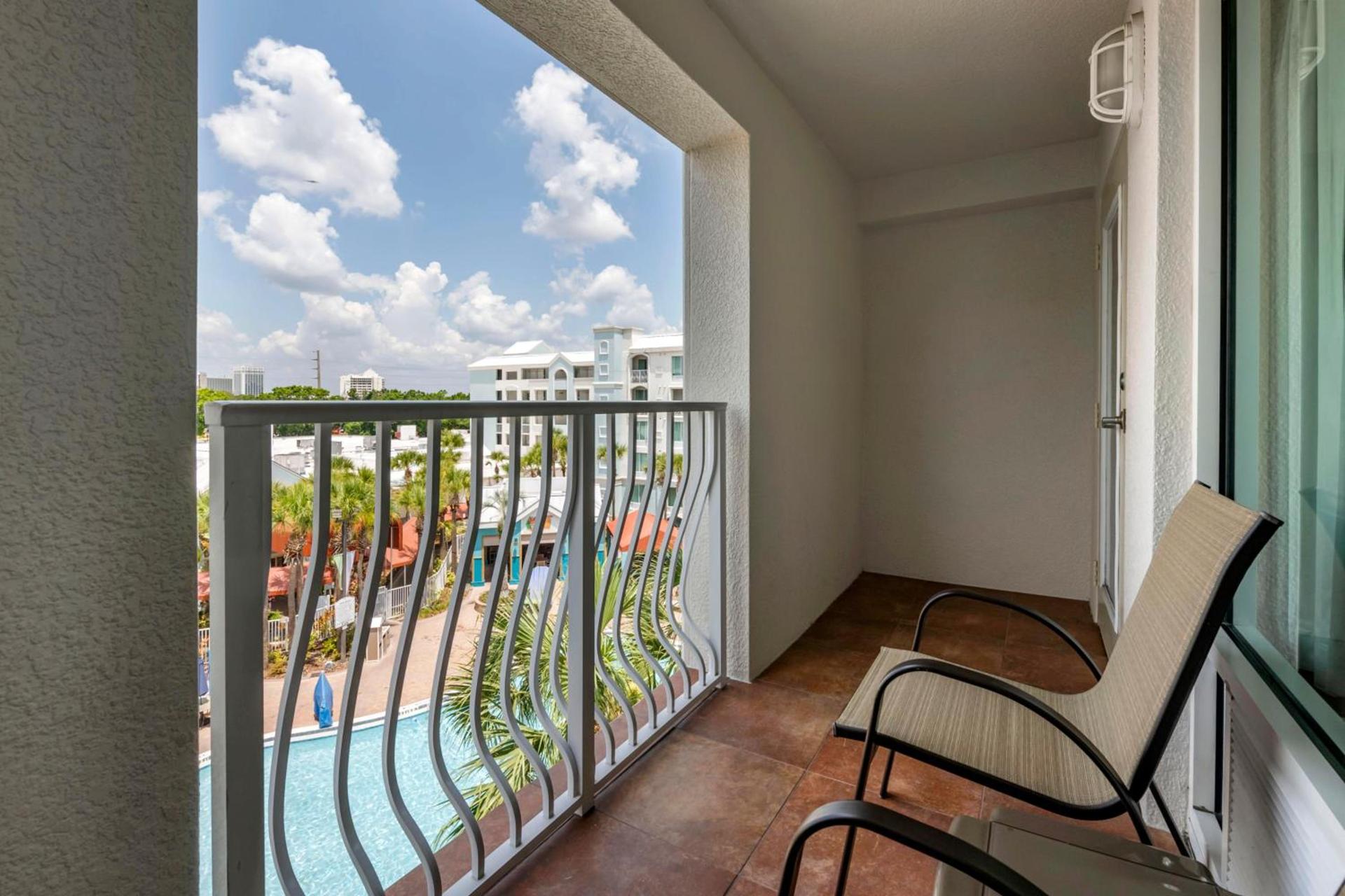 Holiday Inn Resort Orlando - Lake Buena Vista by IHG photo 7