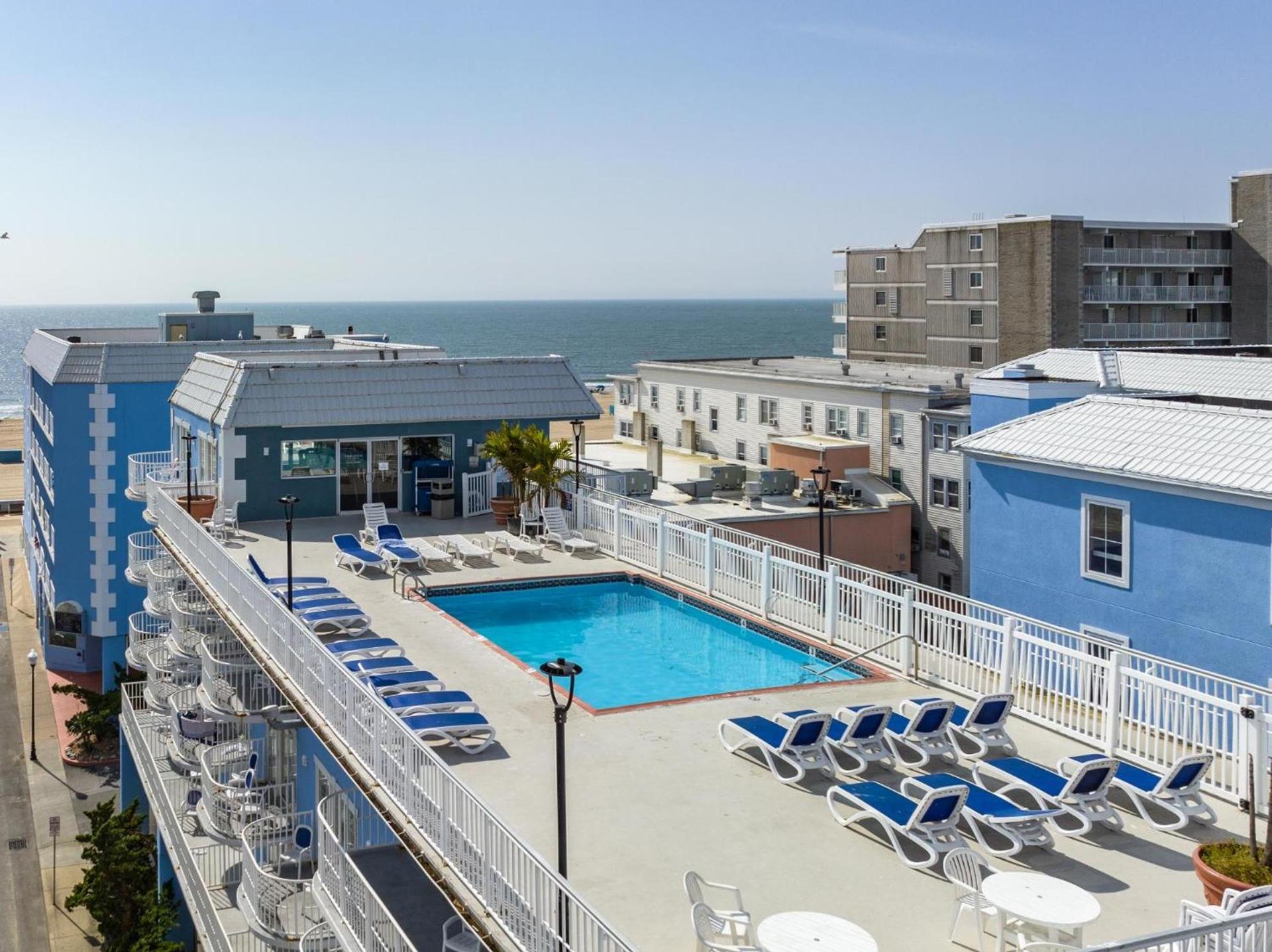Tidelands Caribbean Boardwalk Hotel and Suites photo 25