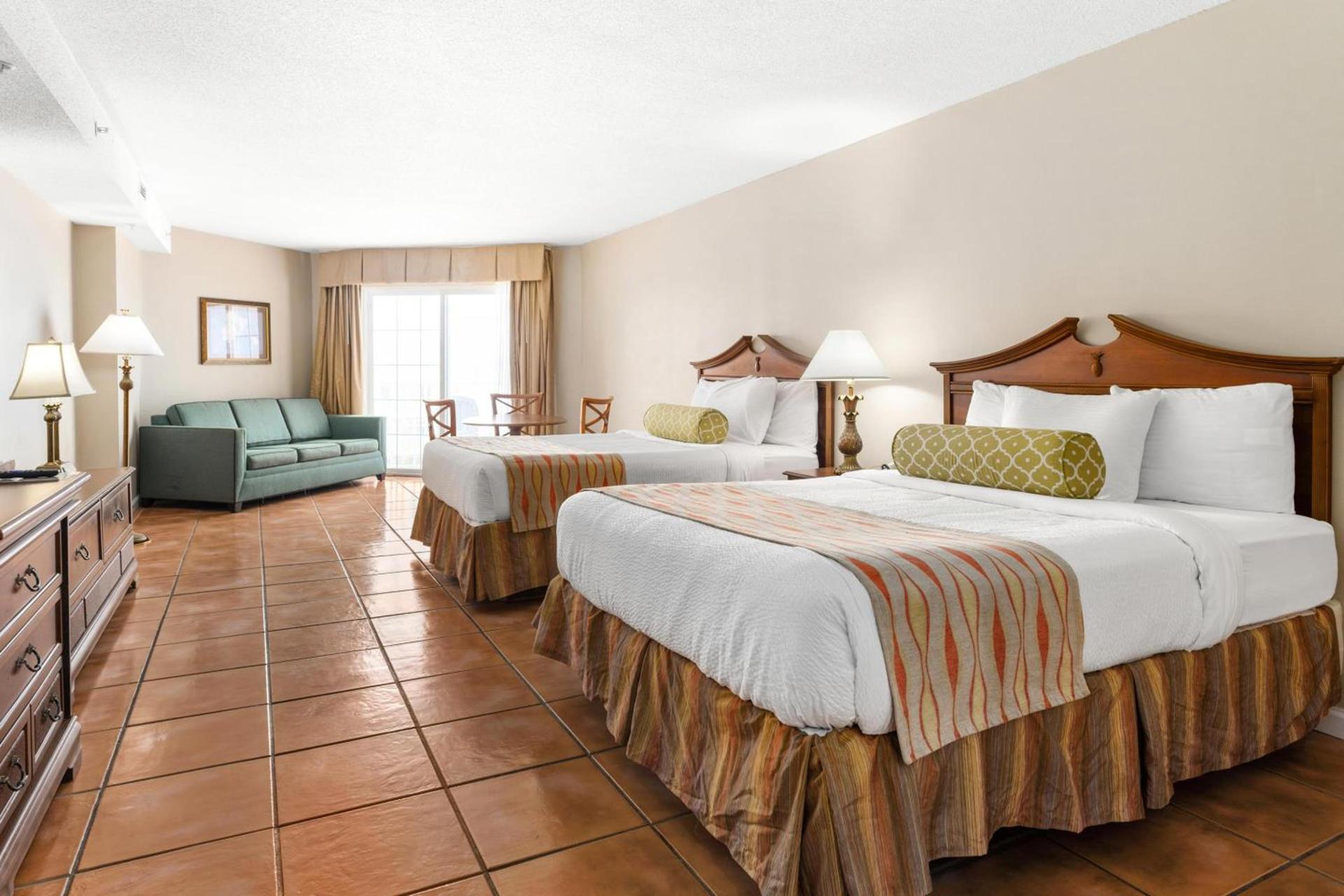 Tidelands Caribbean Boardwalk Hotel and Suites photo 30