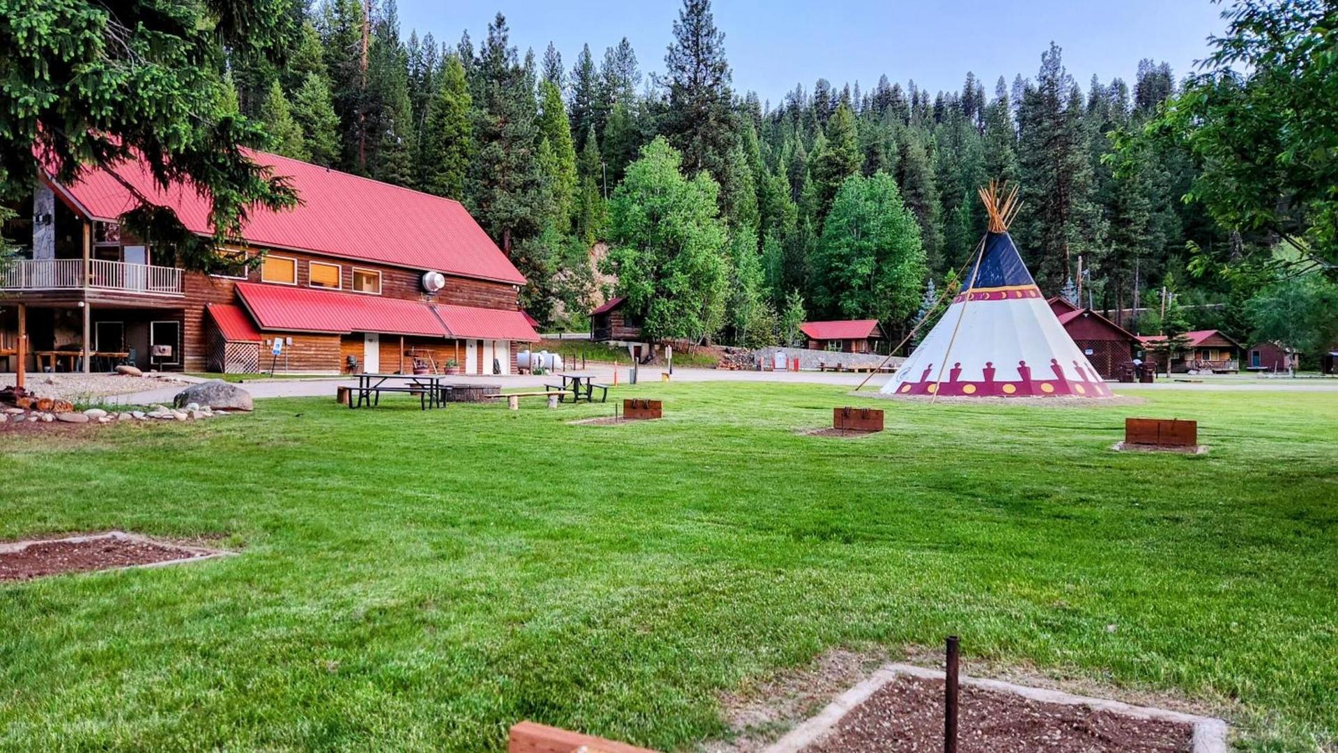 Southfork Lodge - Riverside Inn photo 24