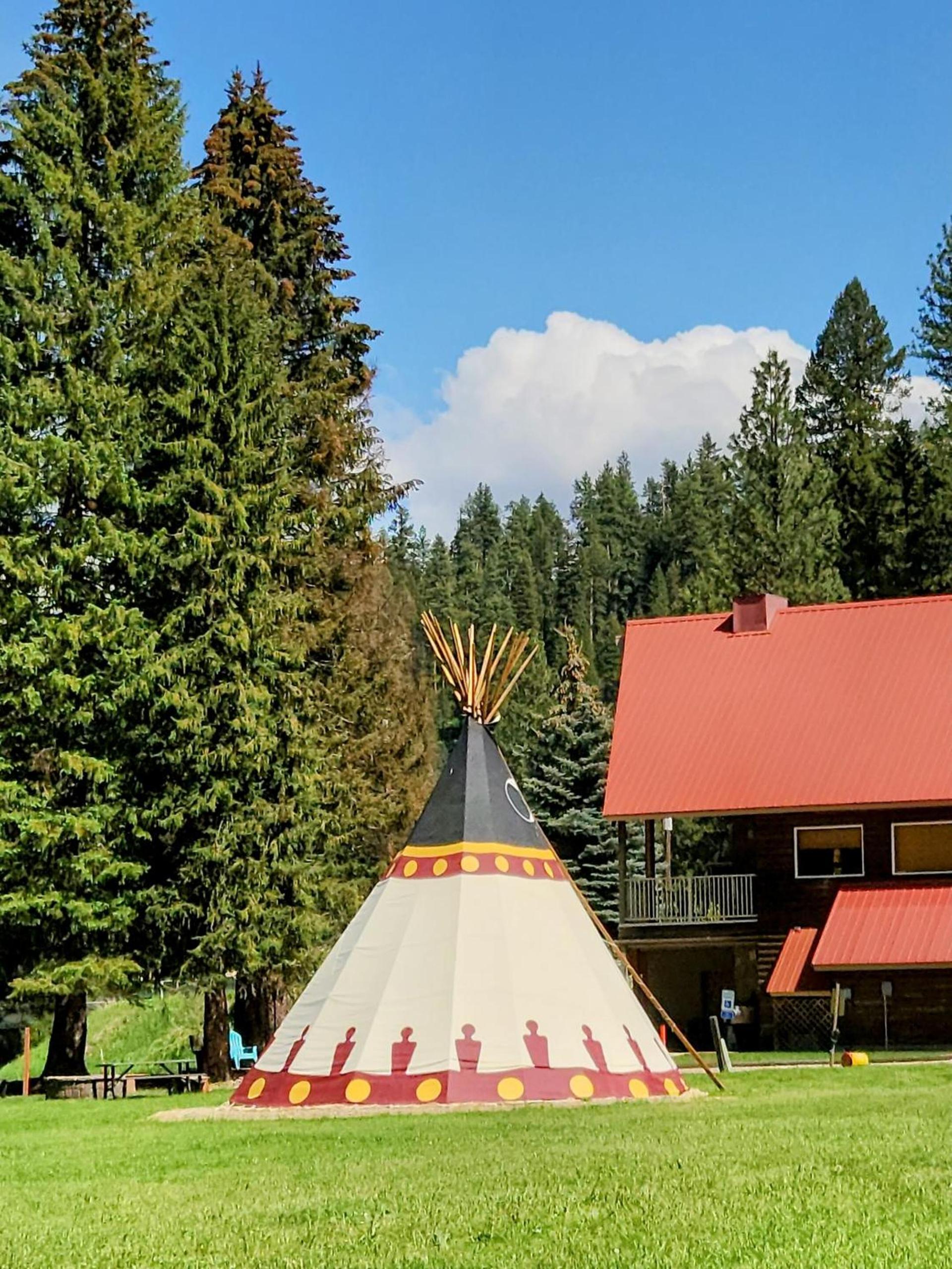 Southfork Lodge - Riverside Inn photo 26