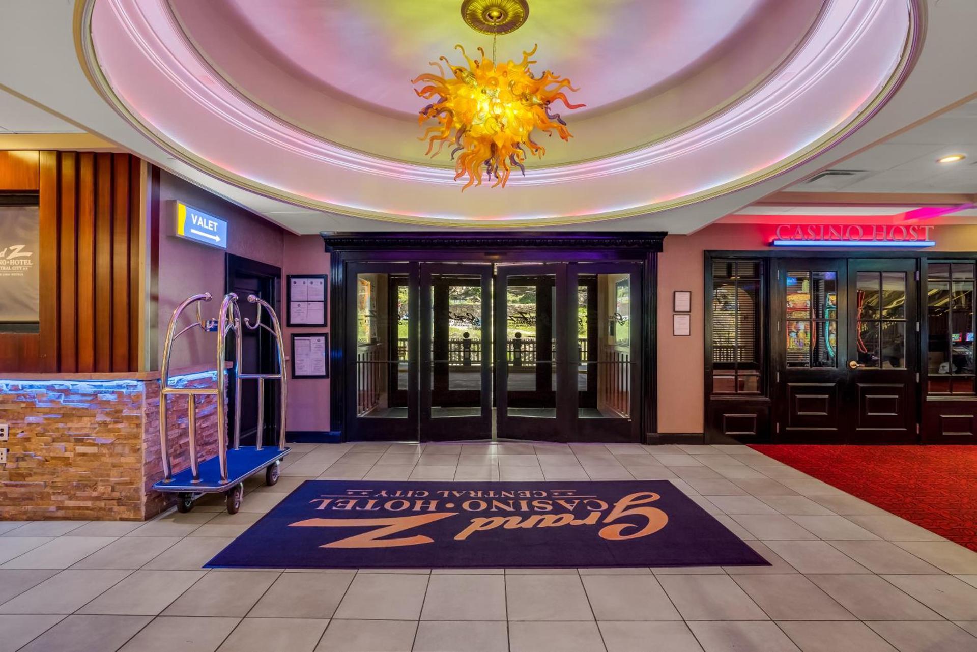 Grand Z Hotel Casino by Red Lion Hotels photo 10