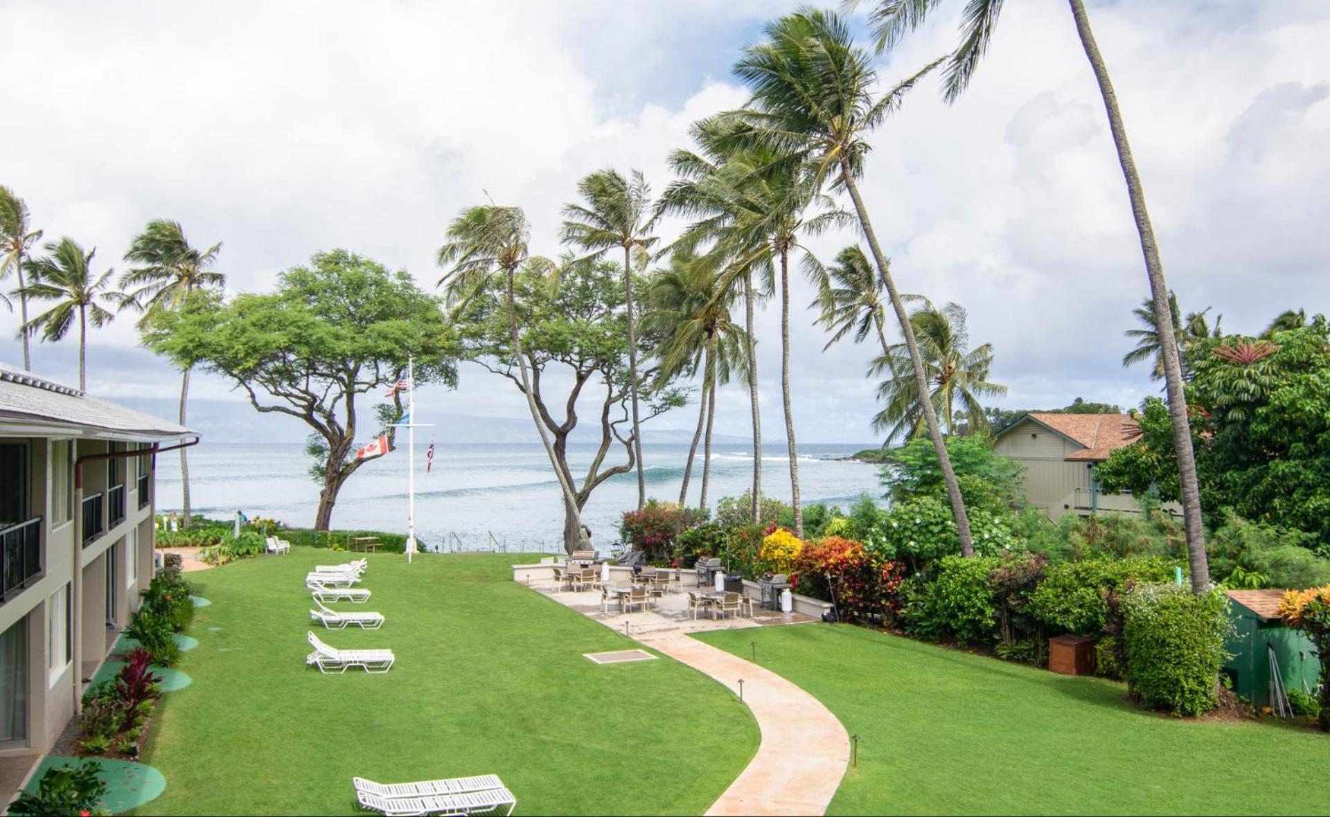 Nāpili Surf Beach Resort by Castle photo 35