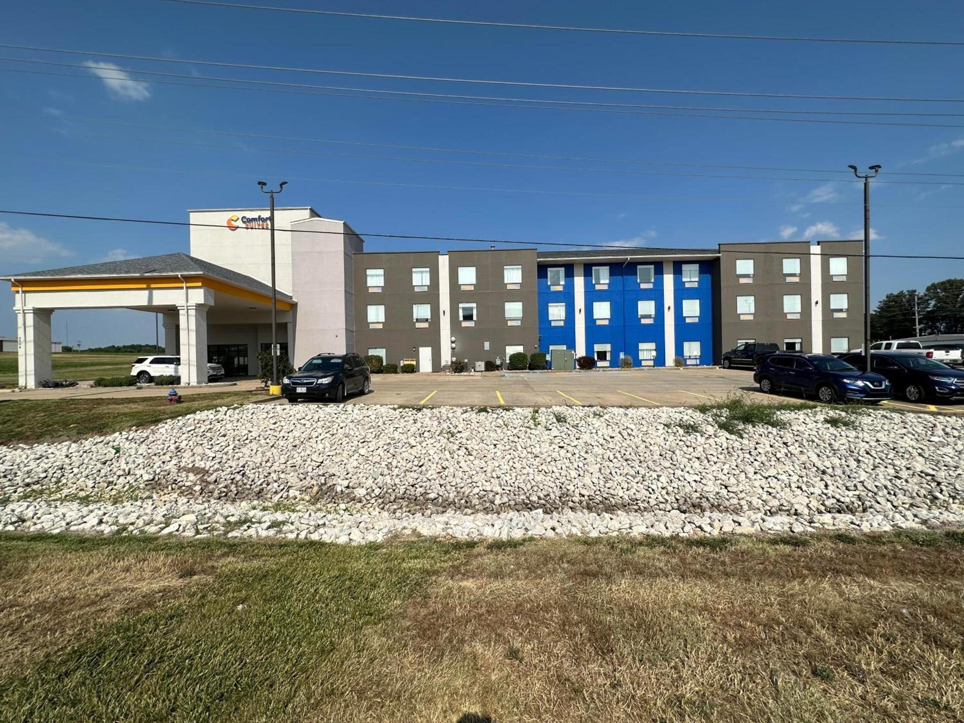 Comfort Suites Jackson-Cape Girardeau photo 52
