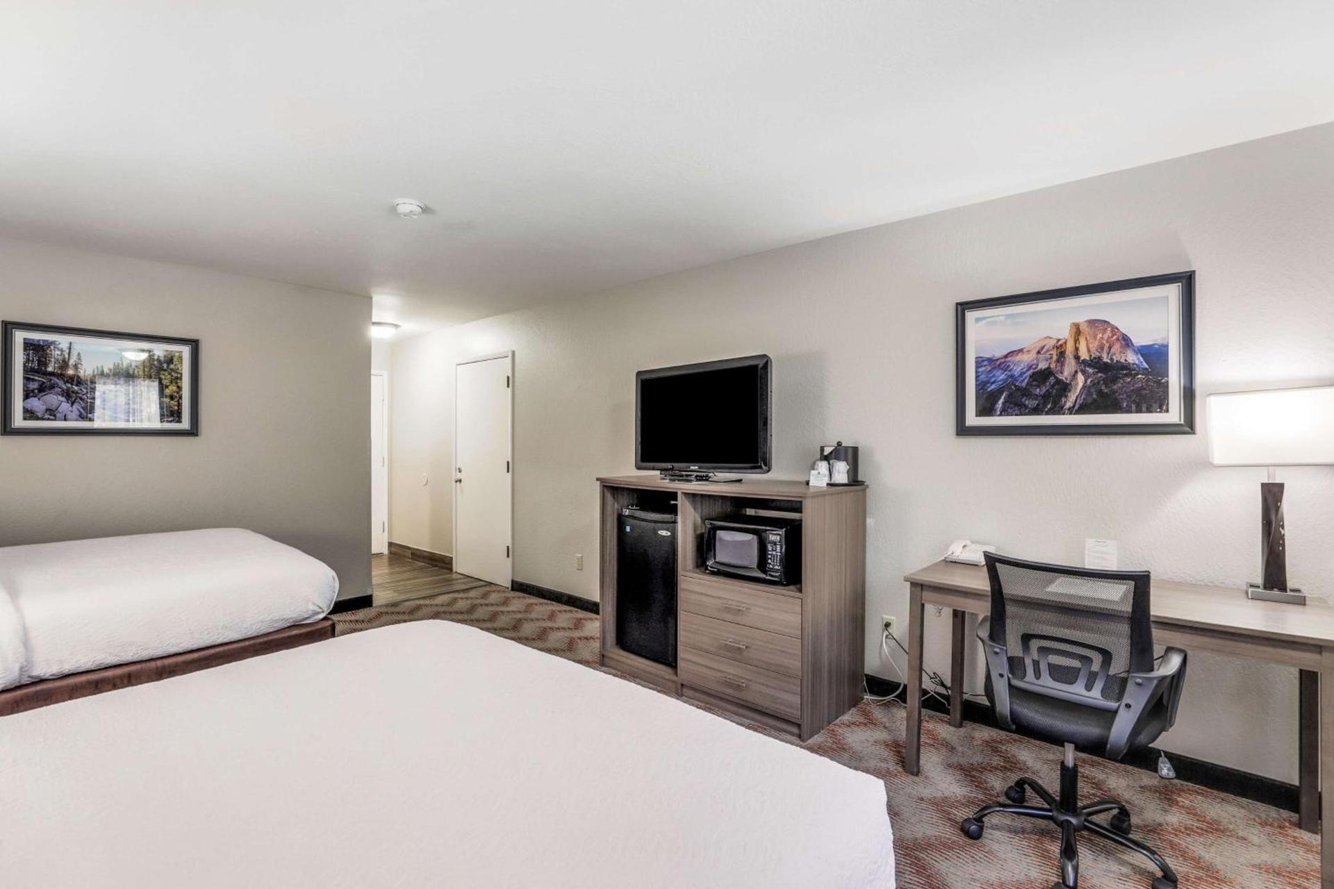 Best Western Plus Sonora Oaks Hotel and Conference Center photo 19