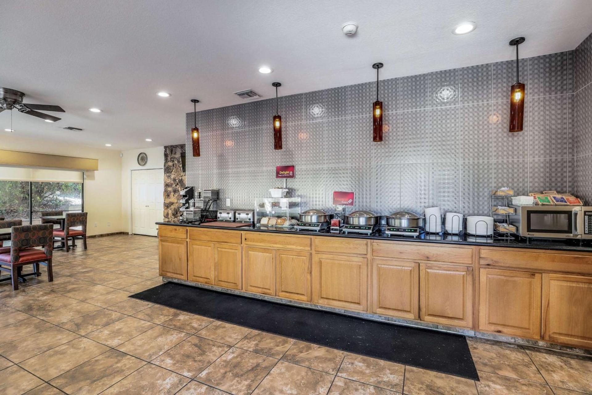 Best Western Plus Sonora Oaks Hotel and Conference Center photo 26
