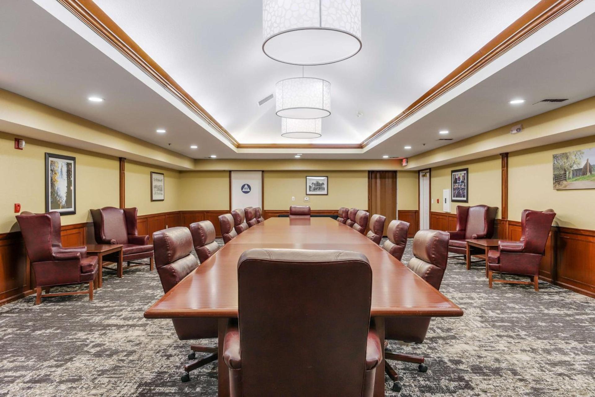 Best Western Plus Sonora Oaks Hotel and Conference Center photo 29
