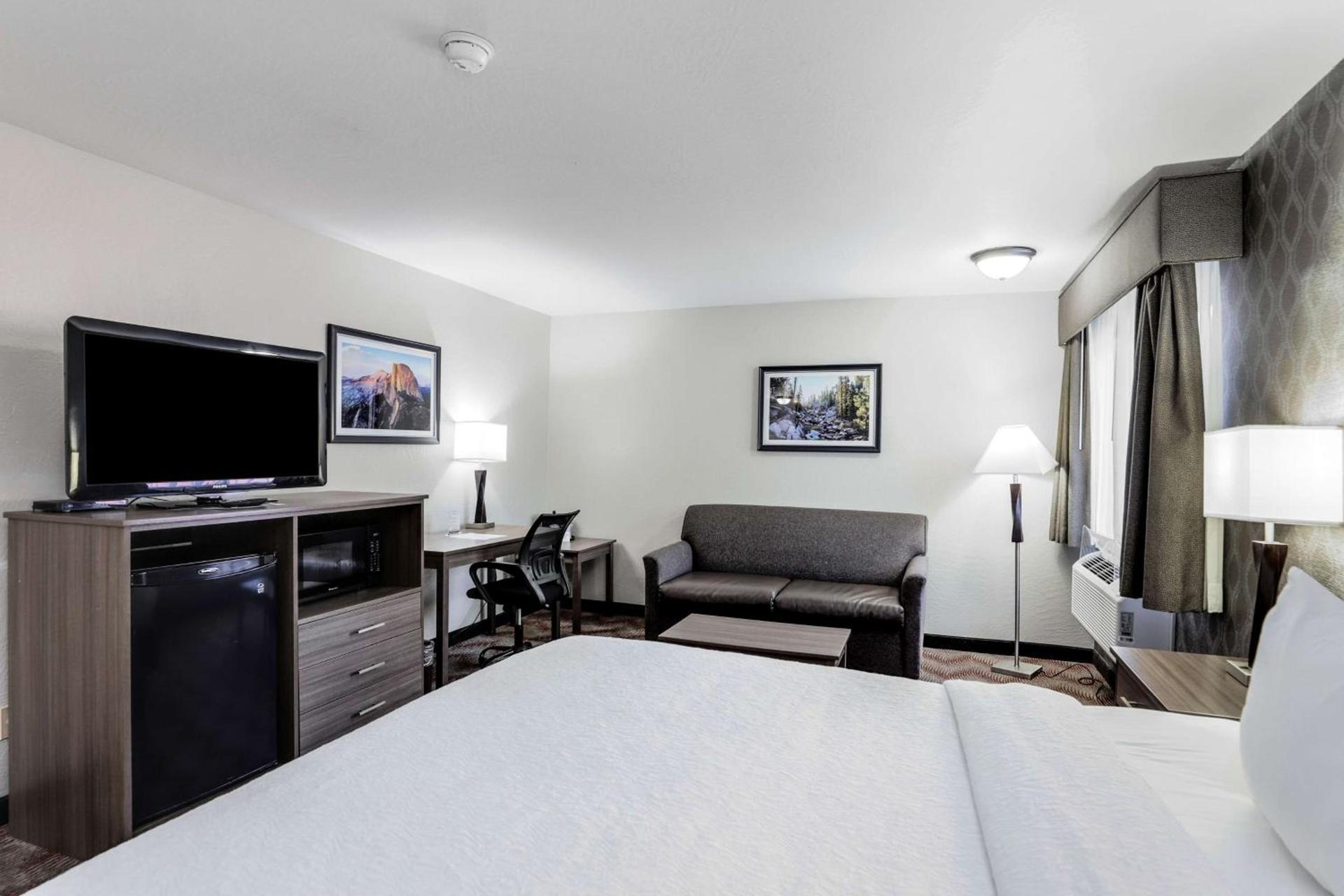 Best Western Plus Sonora Oaks Hotel and Conference Center photo 53