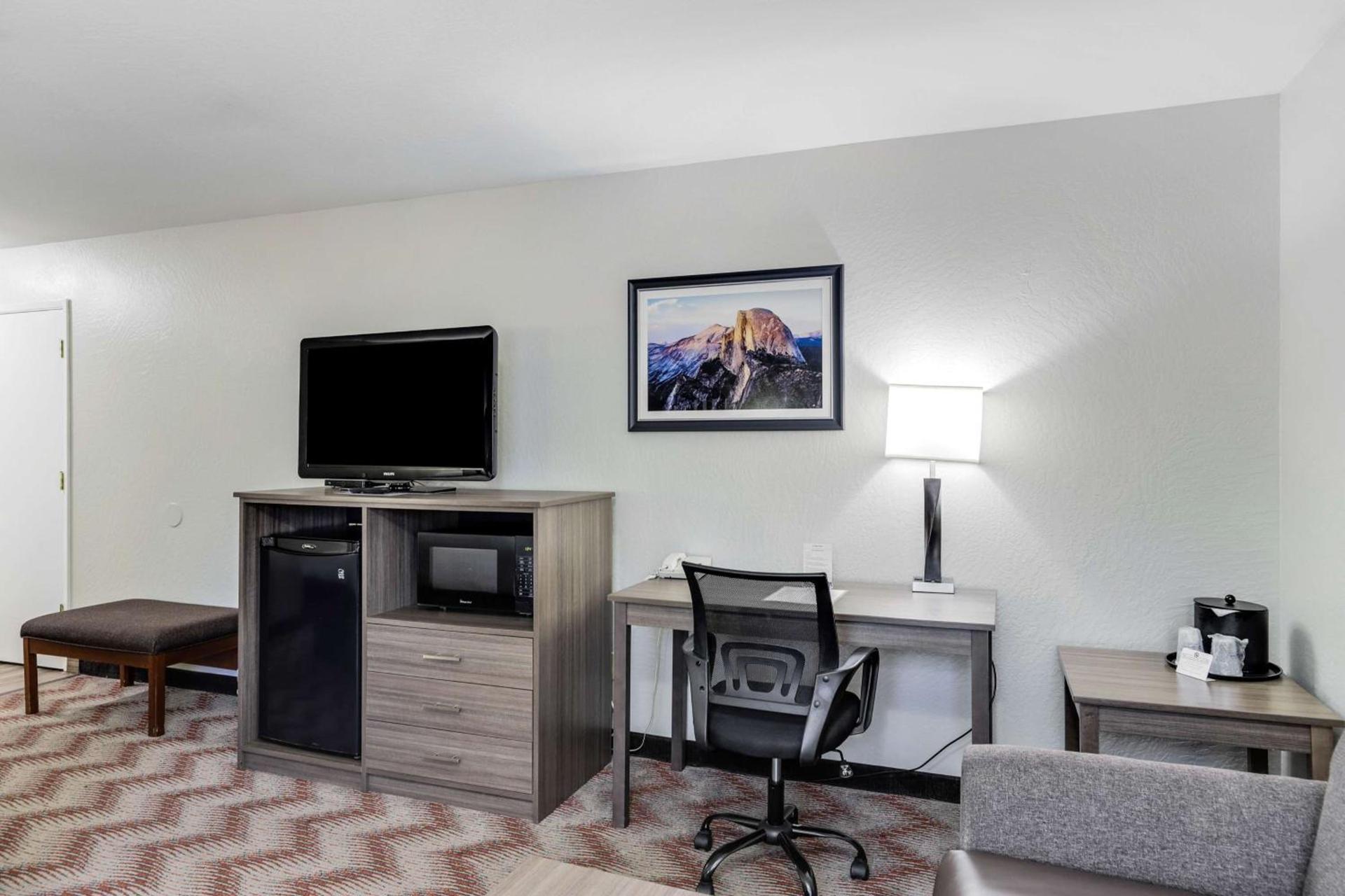 Best Western Plus Sonora Oaks Hotel and Conference Center photo 54