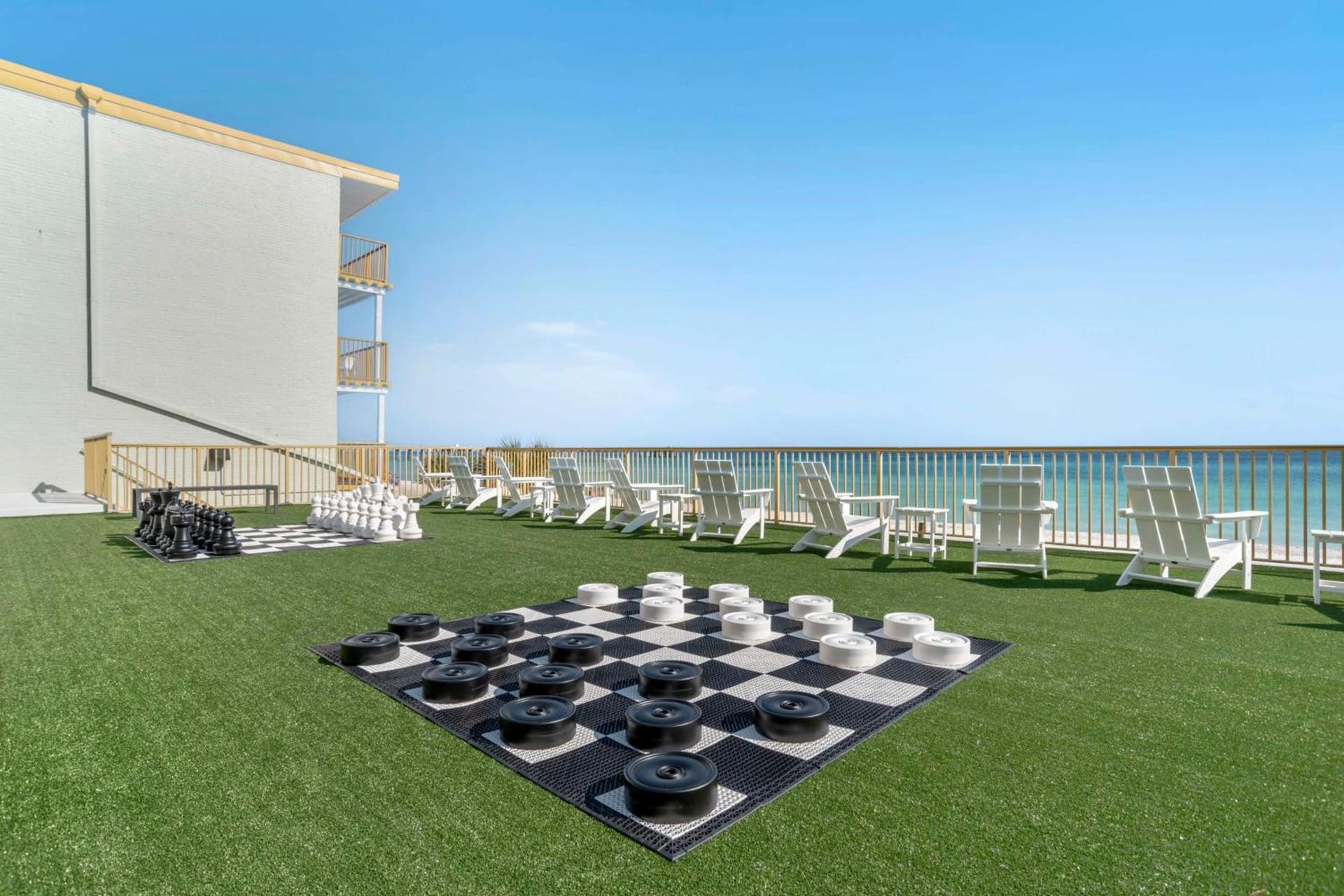 Chateau Beachfront Hotel, a By the Sea Resort photo 23