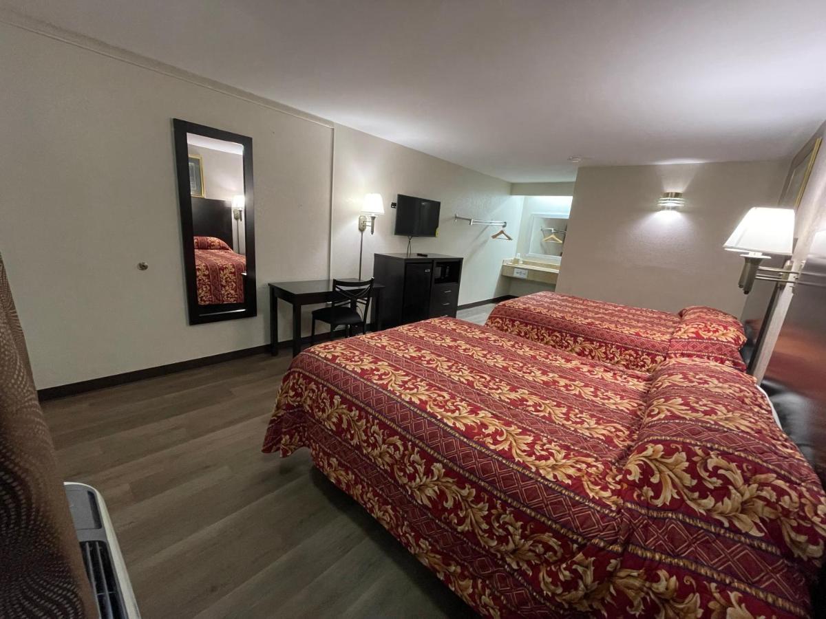 Royal Inn Motel photo 8